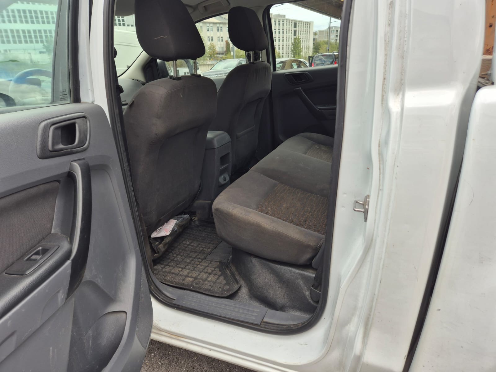 FORD Ranger XLT 2.2 TDCi 4x4-image-6