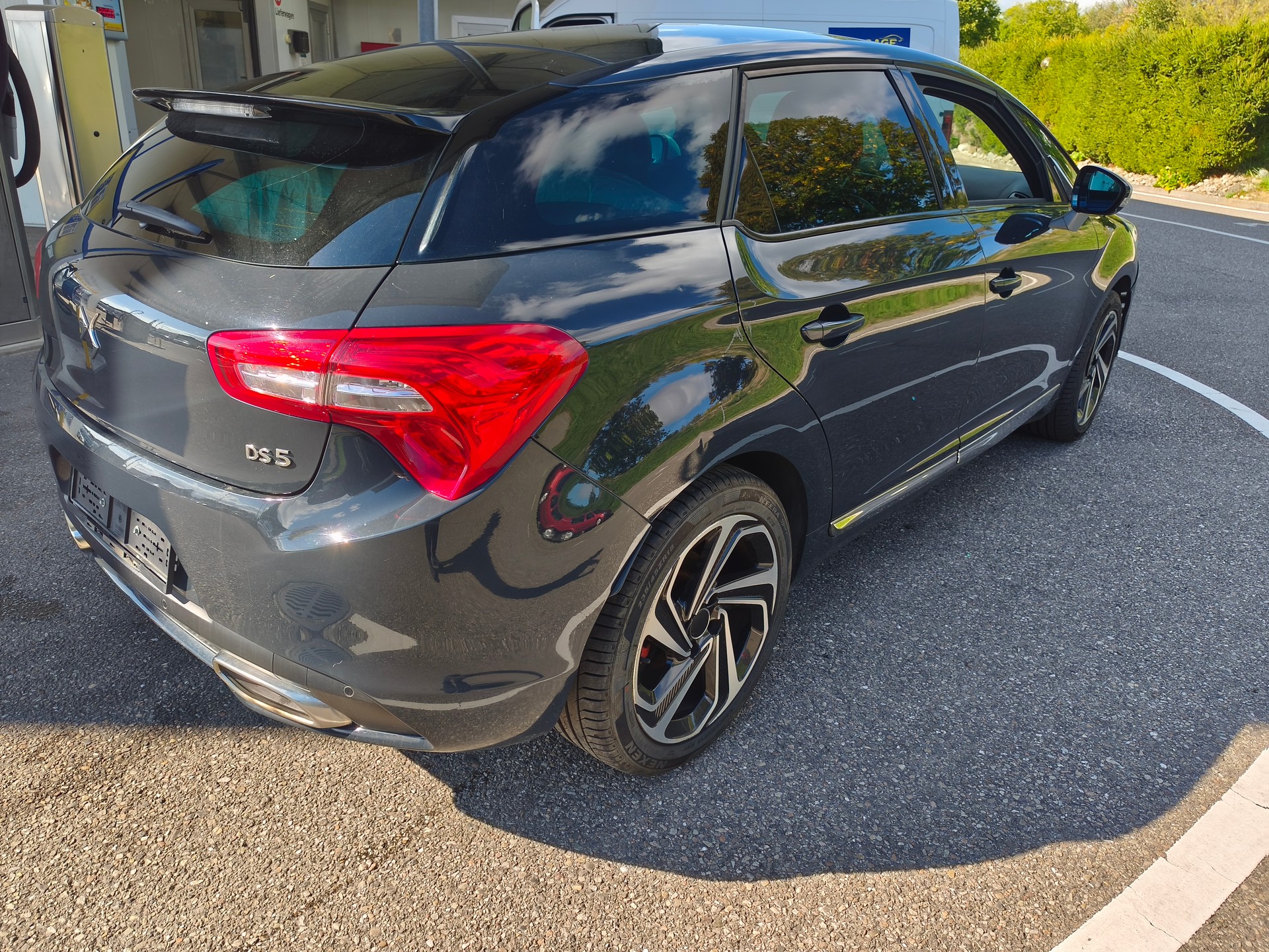 DS AUTOMOBILES DS 5 1.6 Turbo Sport Chic EAT6-image-4