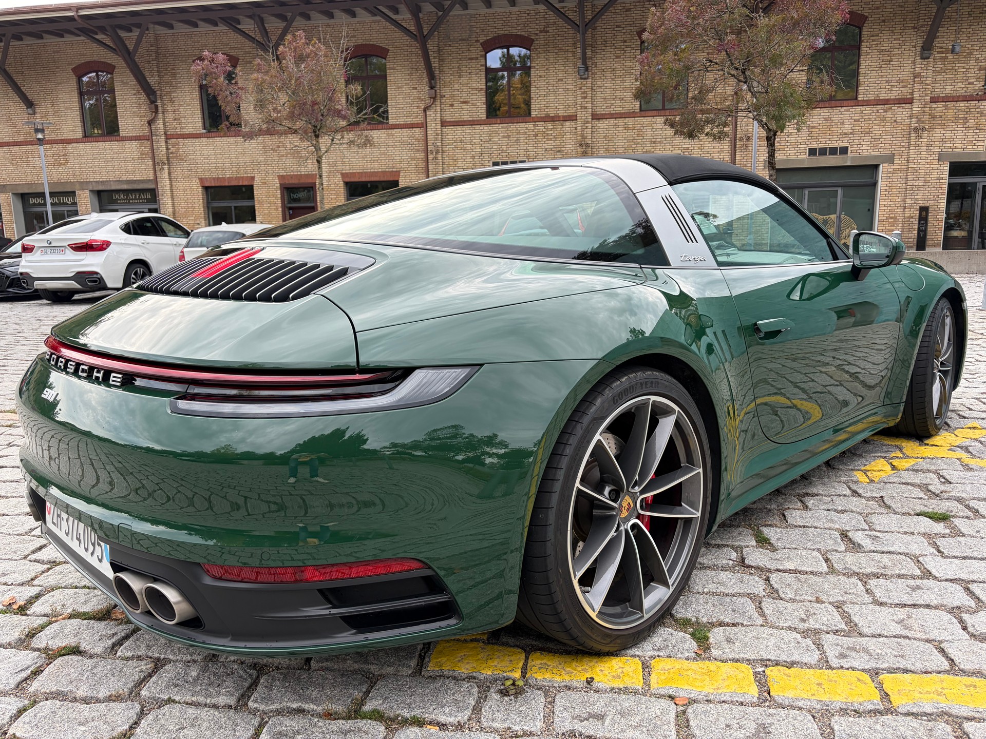 PORSCHE 3.0 Carrera 4S-image-4