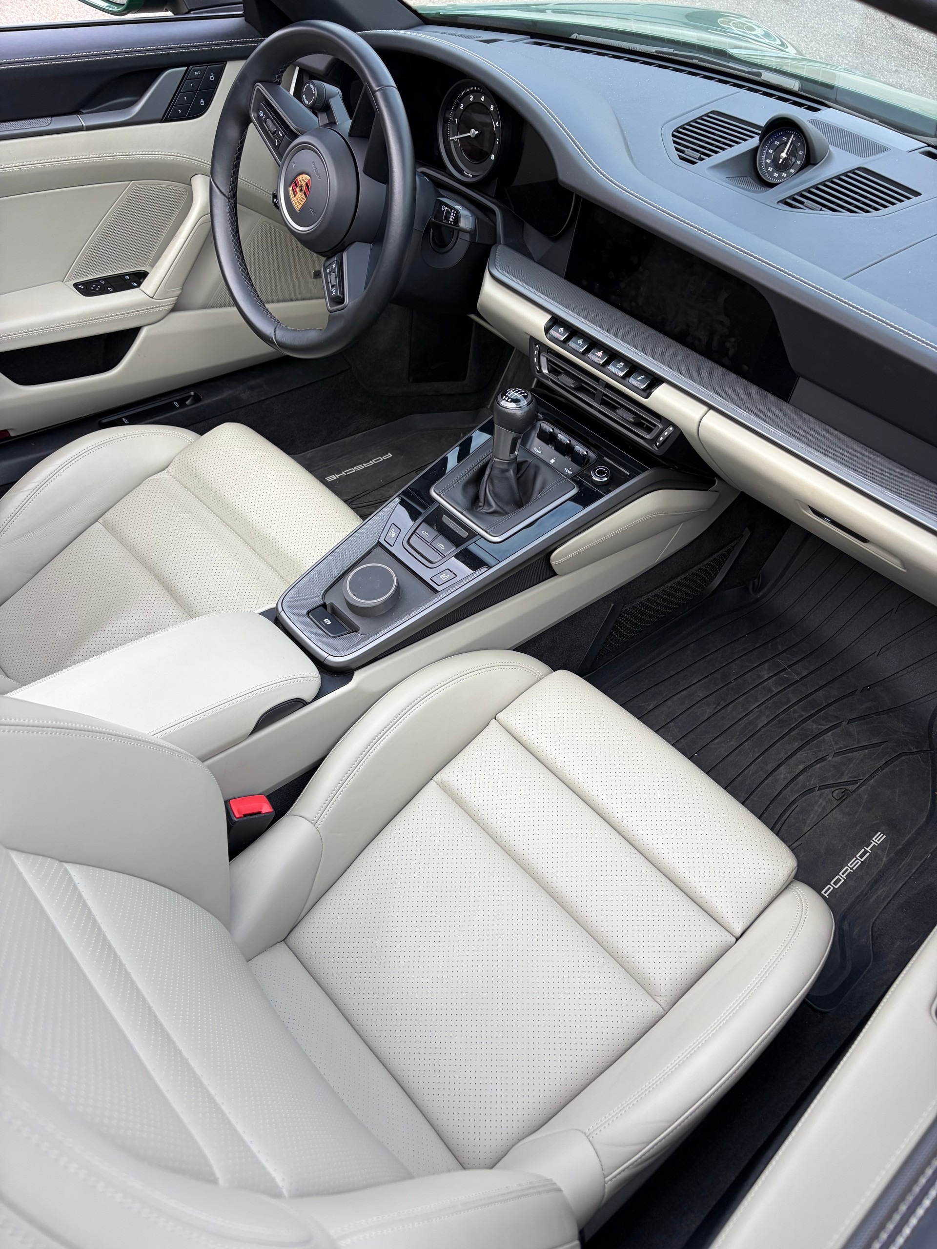 PORSCHE 3.0 Carrera 4S-image-5