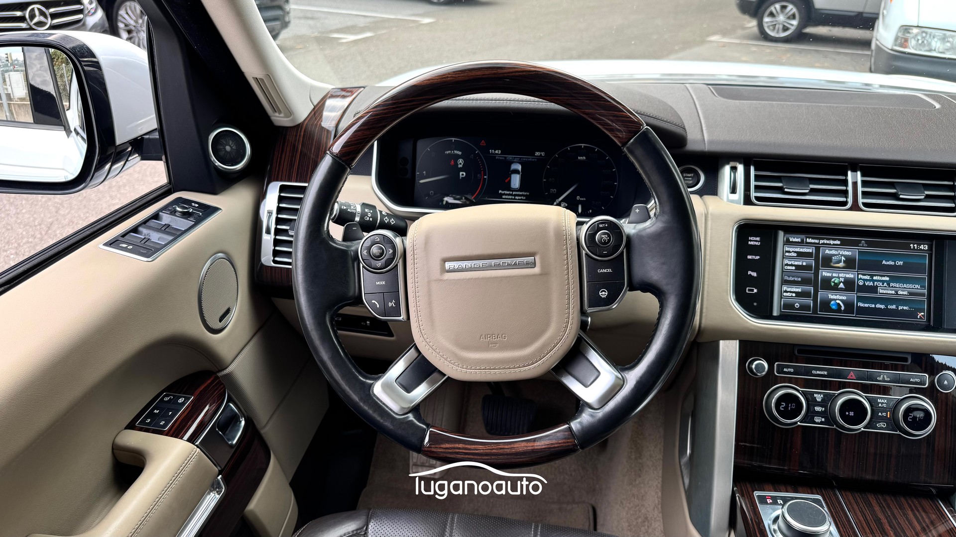 LAND ROVER Range Rover 3.0 TDV6 HSE Automatic-image-9
