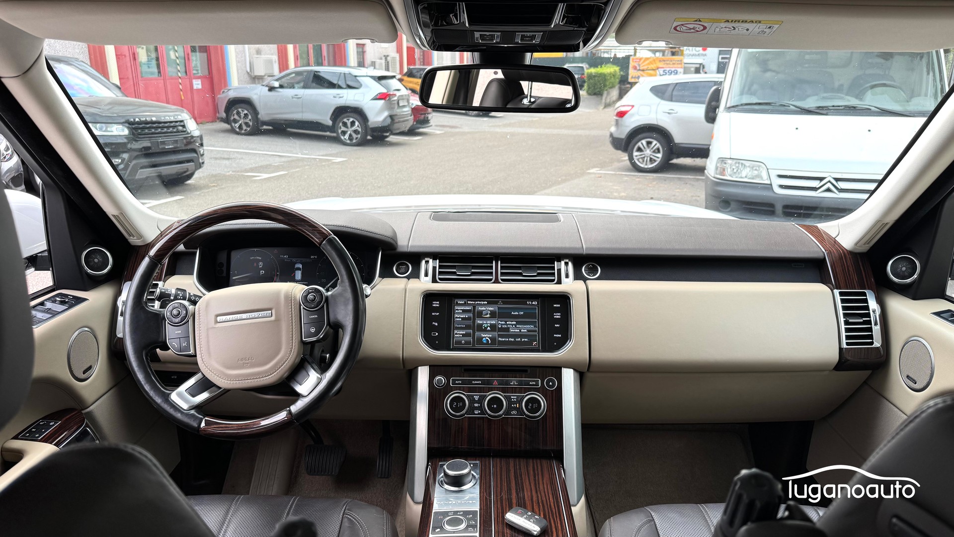 LAND ROVER Range Rover 3.0 TDV6 HSE Automatic-image-8