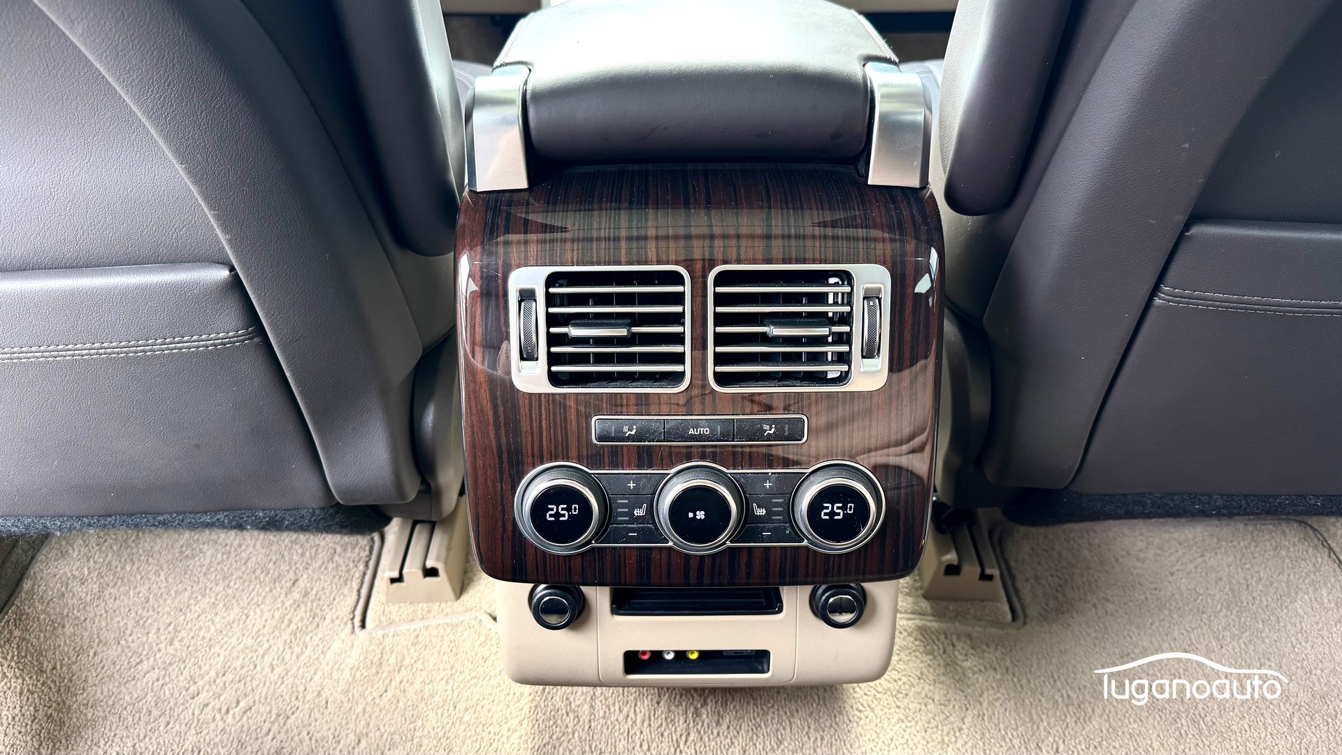 LAND ROVER Range Rover 3.0 TDV6 HSE Automatic-image-13