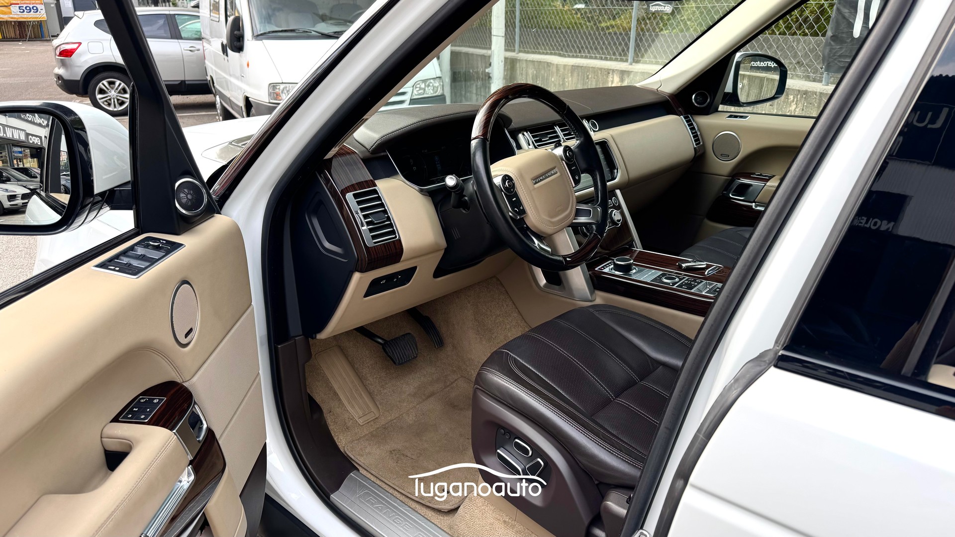 LAND ROVER Range Rover 3.0 TDV6 HSE Automatic-image-7