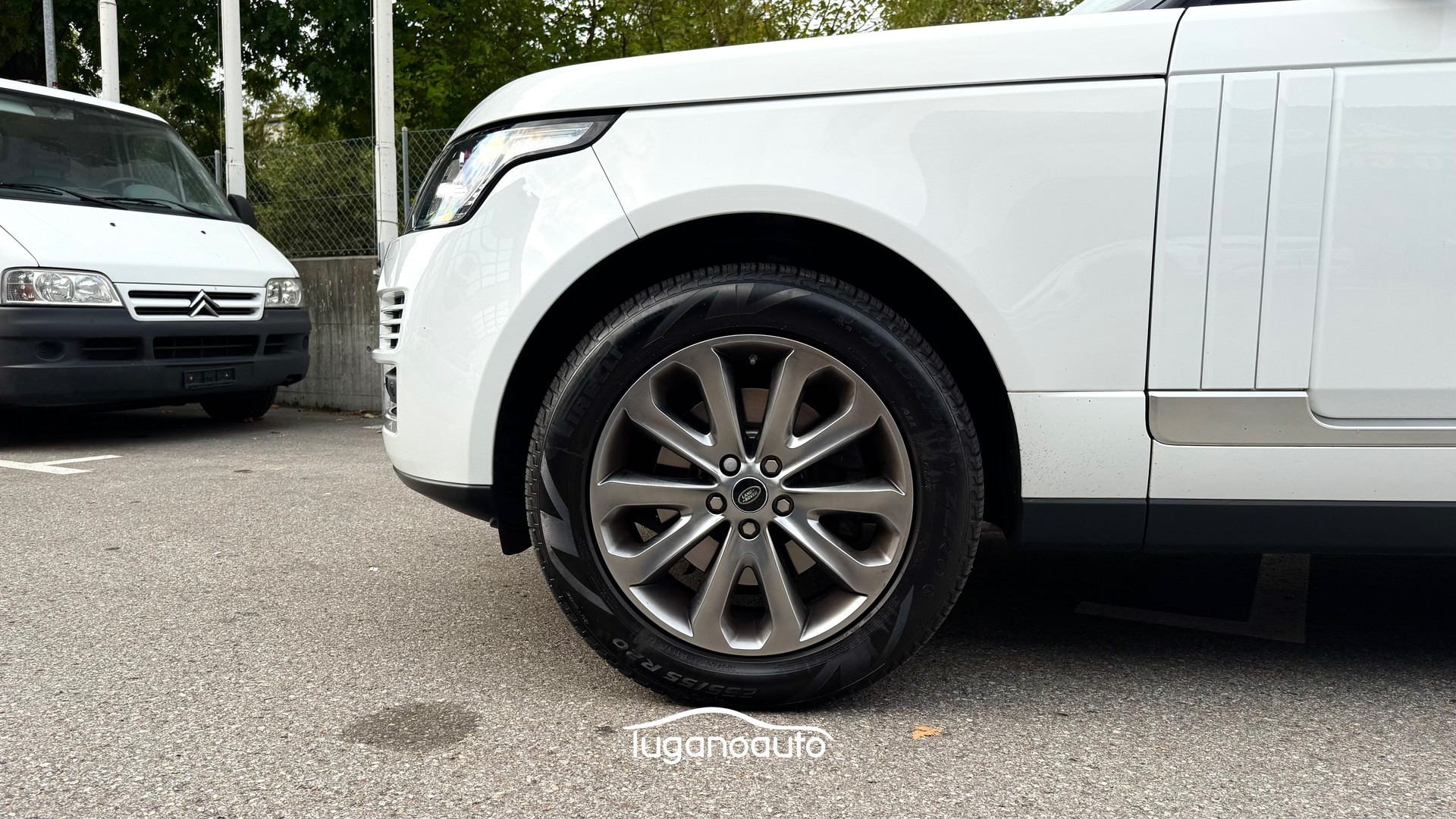 LAND ROVER Range Rover 3.0 TDV6 HSE Automatic-image-5