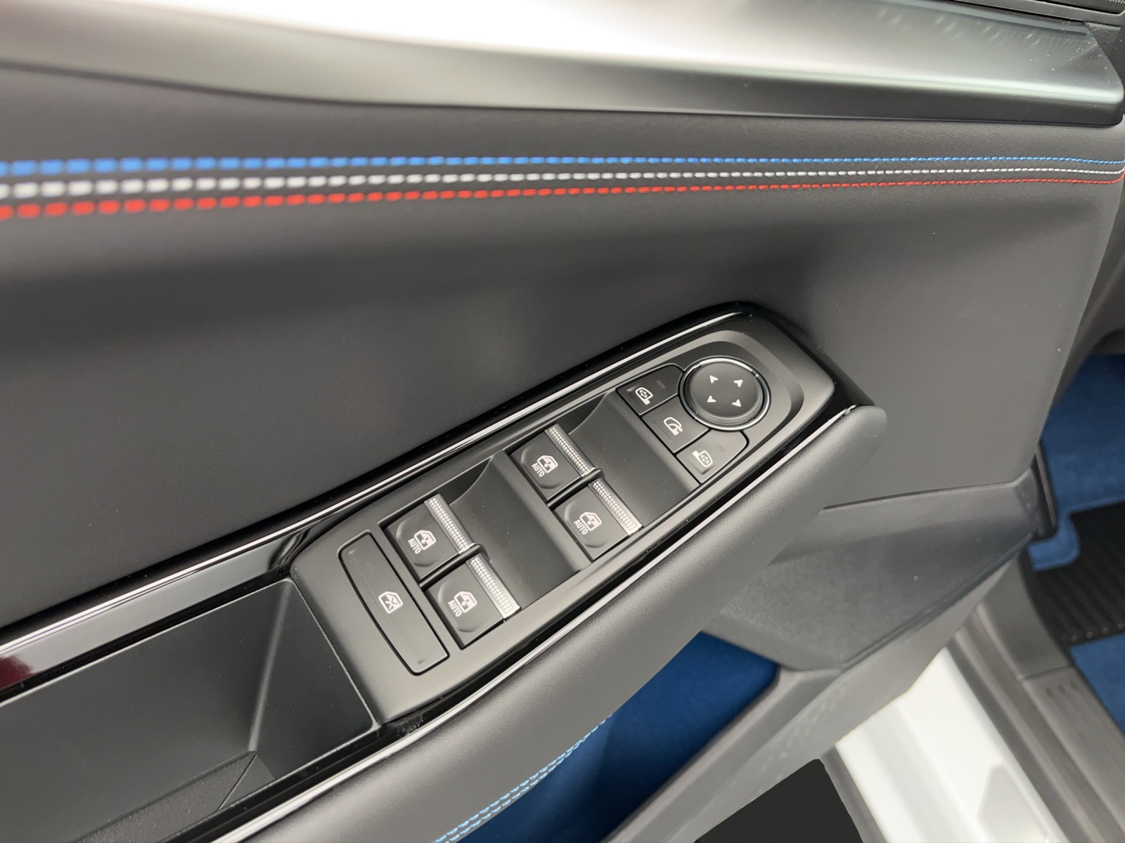 RENAULT Rafale 1.2 E-Tech Plug-in Atelier Alpine-image-12