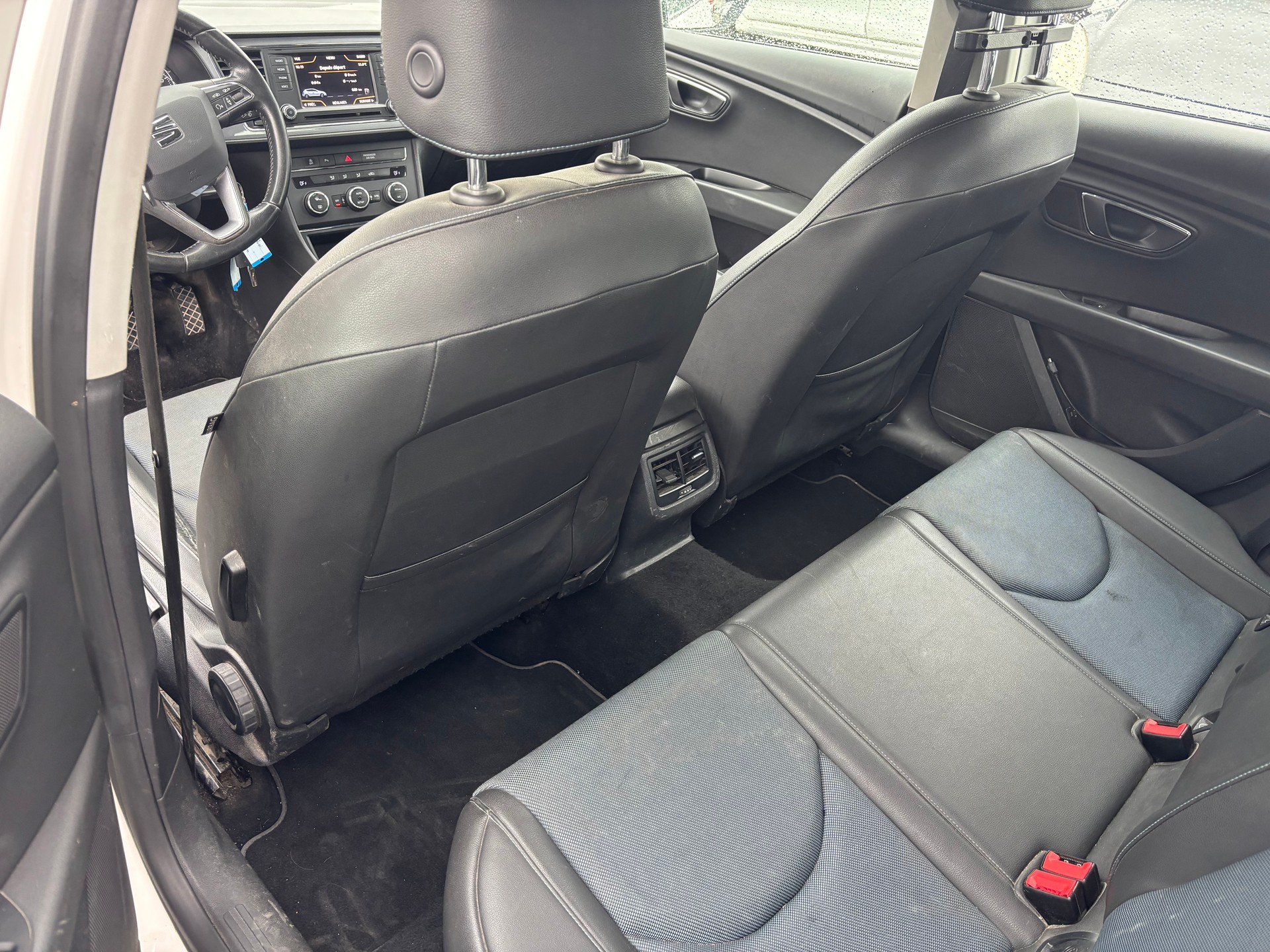 SEAT Leon SC 1.6 TDI Style ITECH DSG-image-10
