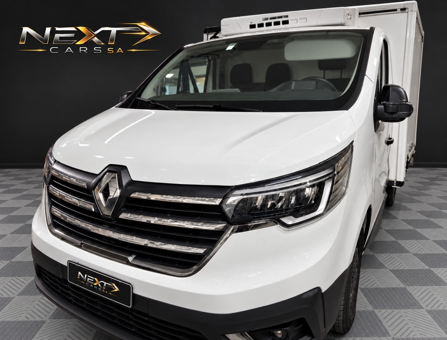 RENAULT Trafic 2.0 Blue dCi 150 Pro+ Feste Brucke Business L2H1-image-1
