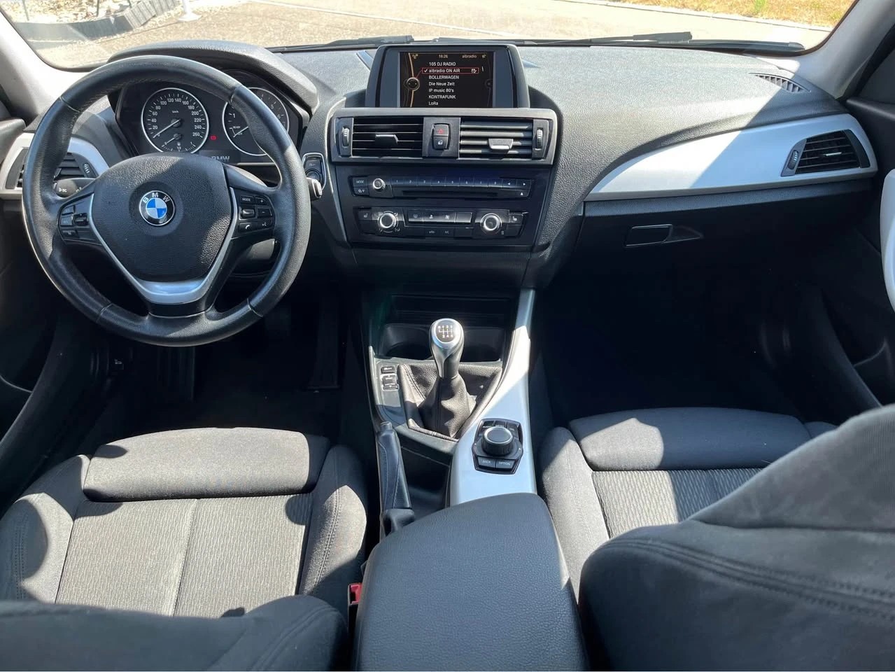 BMW 116i Urban Line-image-8