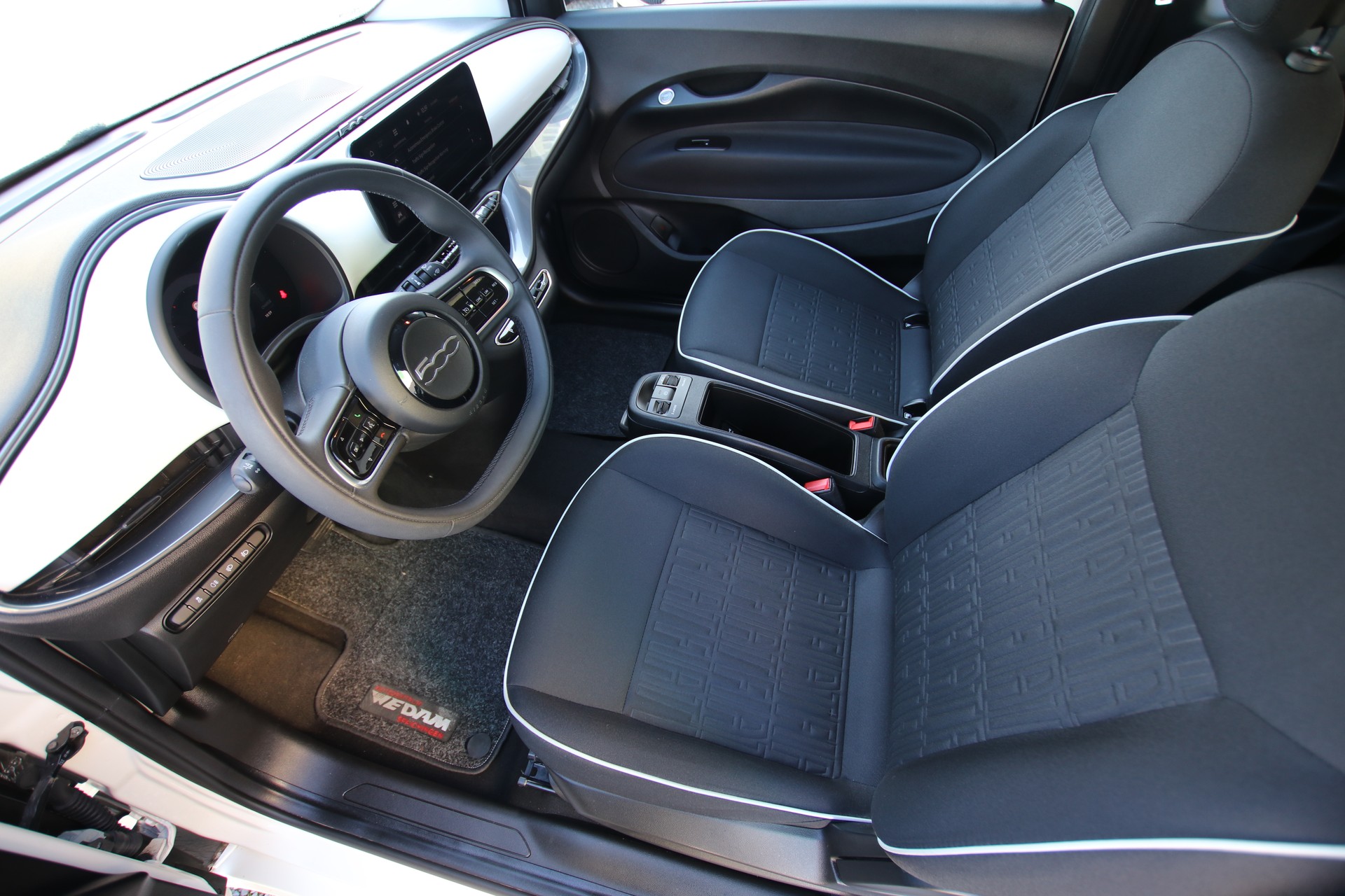 FIAT 500 electric 70 kW Cult-image-10
