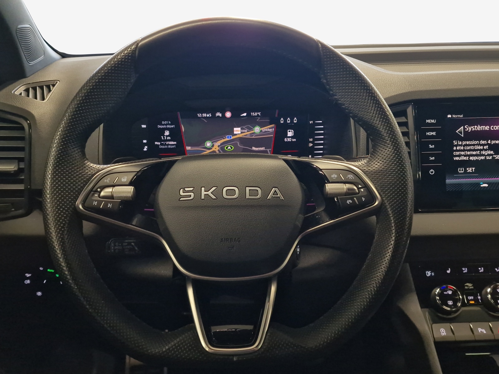 SKODA Karoq 2.0 TSI SportLine 4x4 DSG-image-9