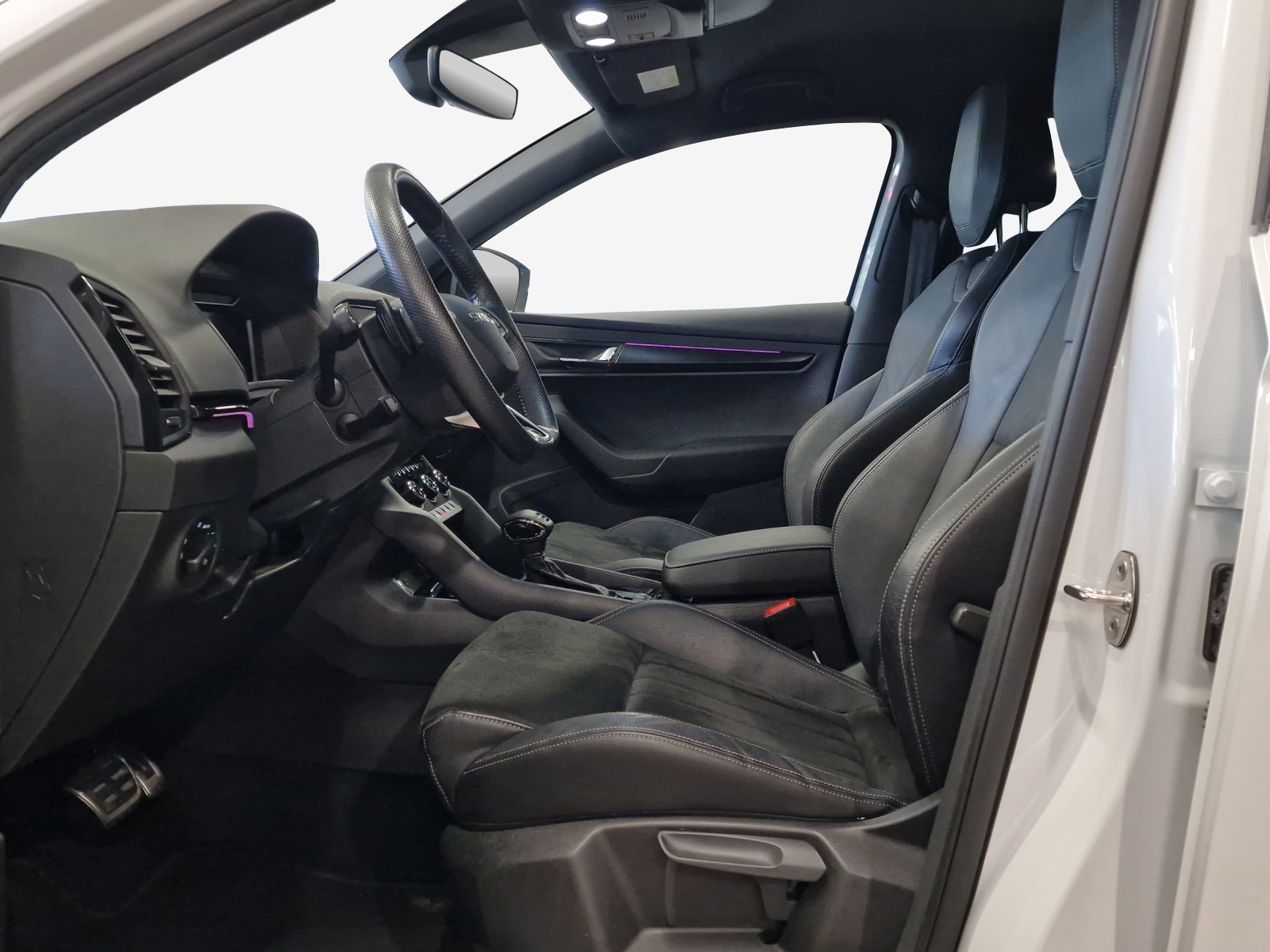 SKODA Karoq 2.0 TSI SportLine 4x4 DSG-image-7