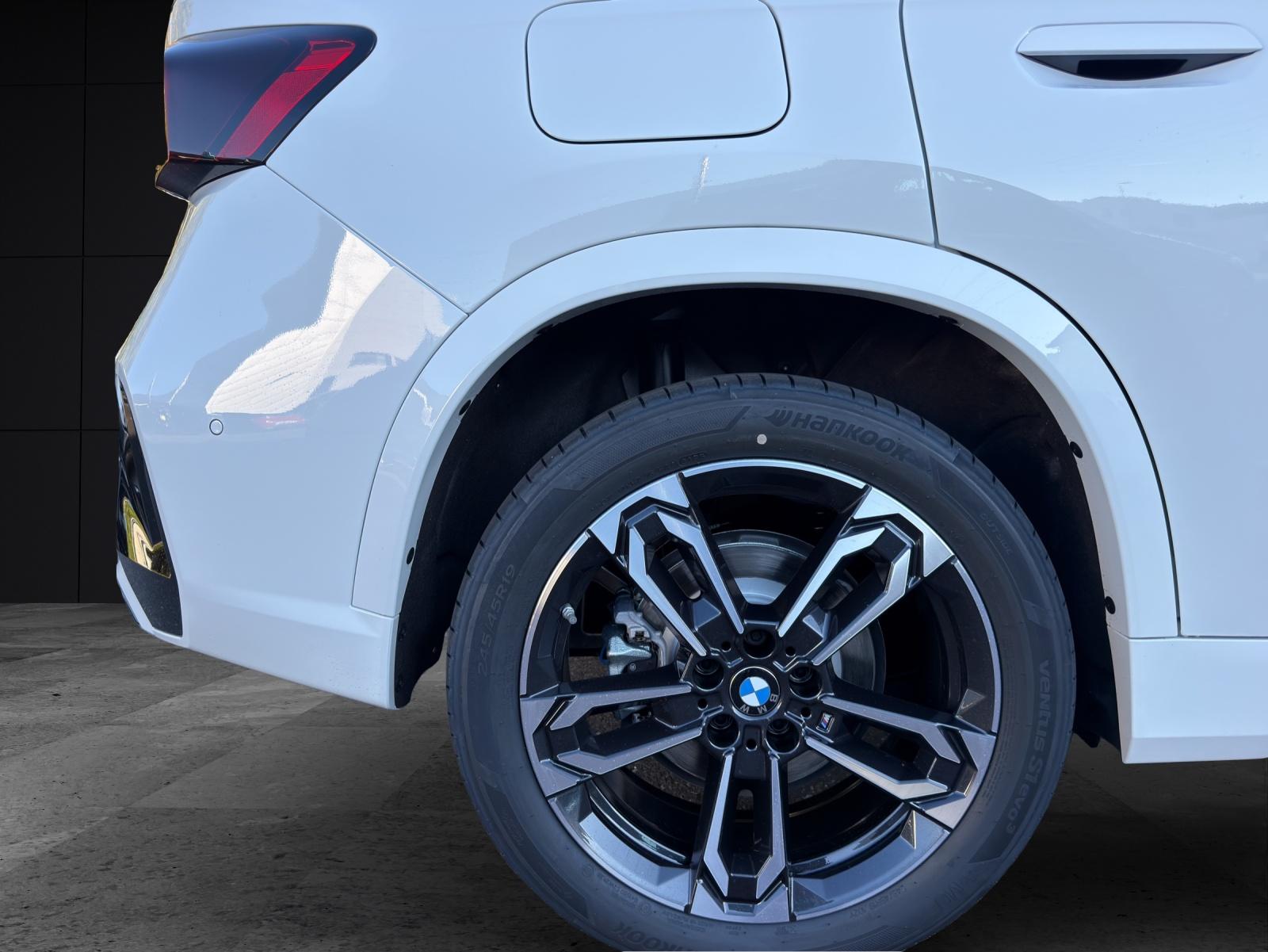 BMW X1 30e xDrive-image-19