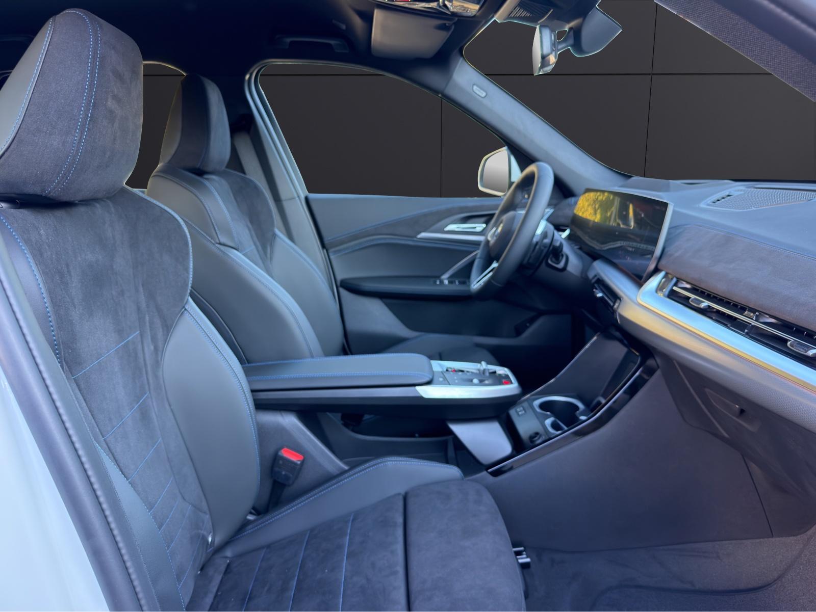 BMW X1 30e xDrive-image-18