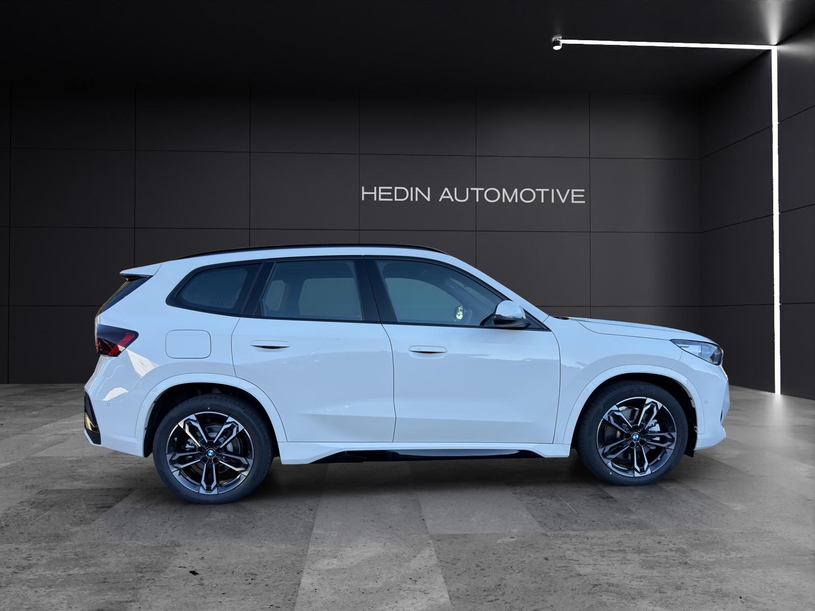 BMW X1 30e xDrive-image-16