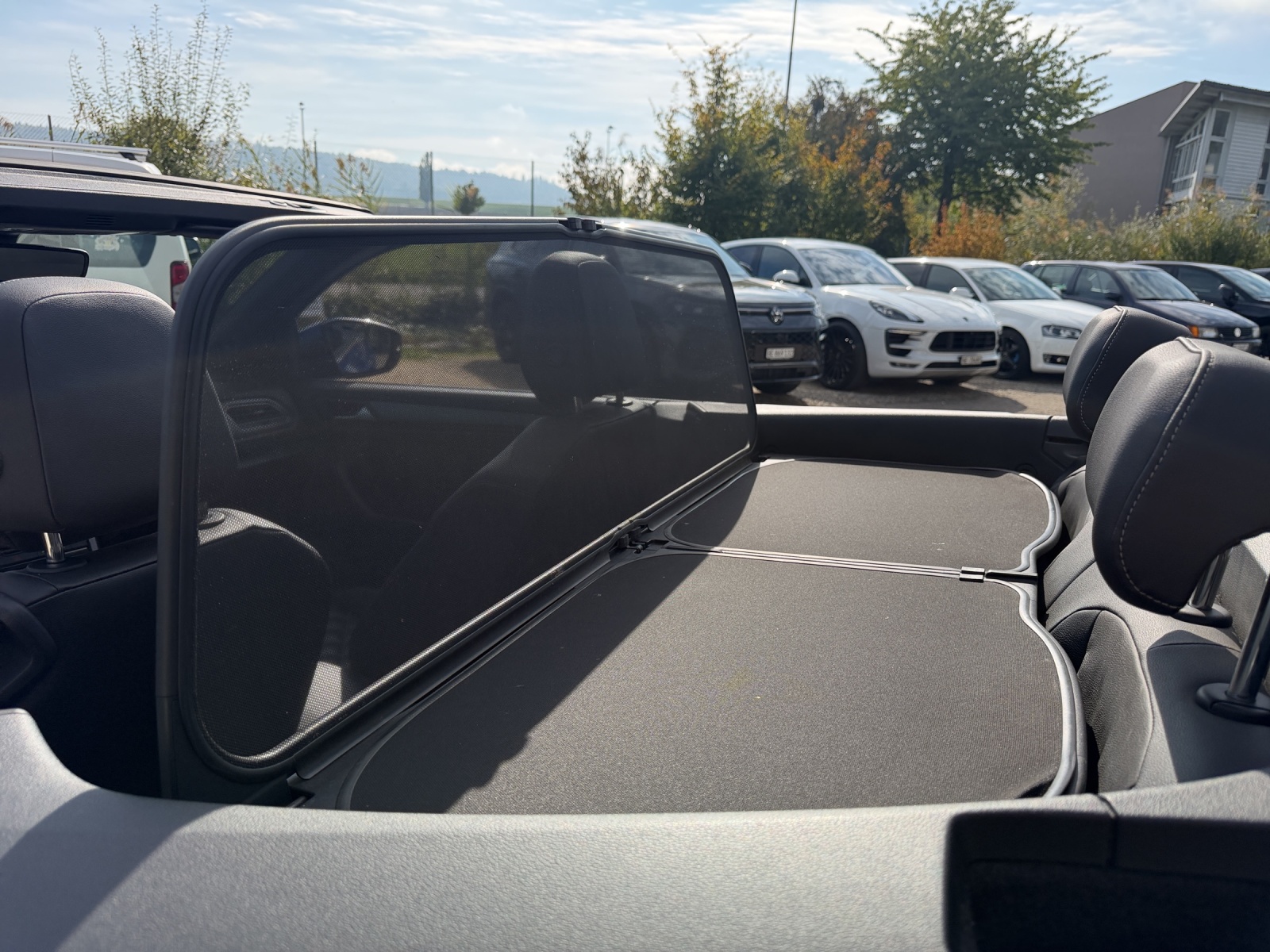 VW T-Roc Cabriolet 1.5 TSI EVO R-Line DSG-image-13