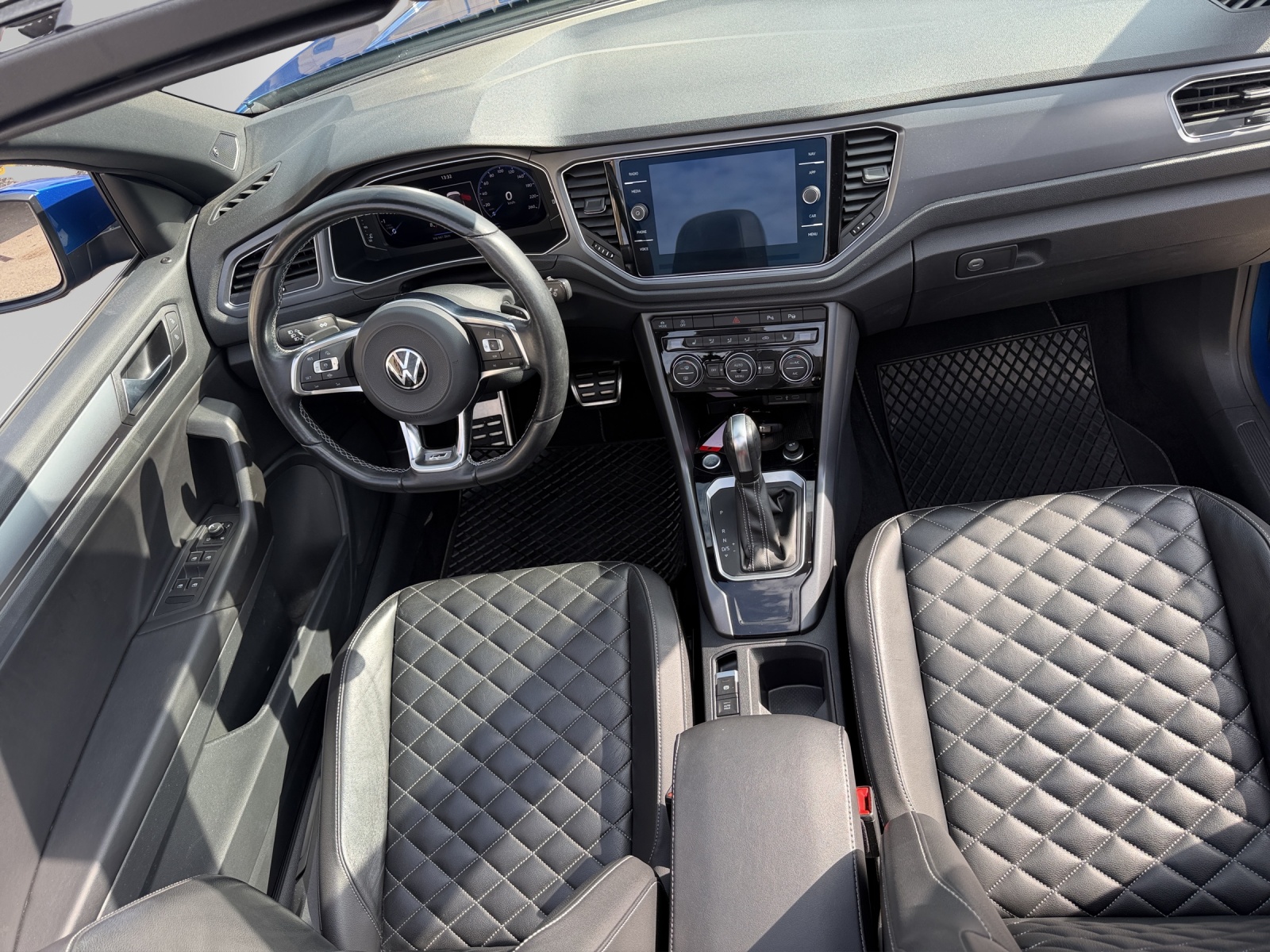 VW T-Roc Cabriolet 1.5 TSI EVO R-Line DSG-image-9