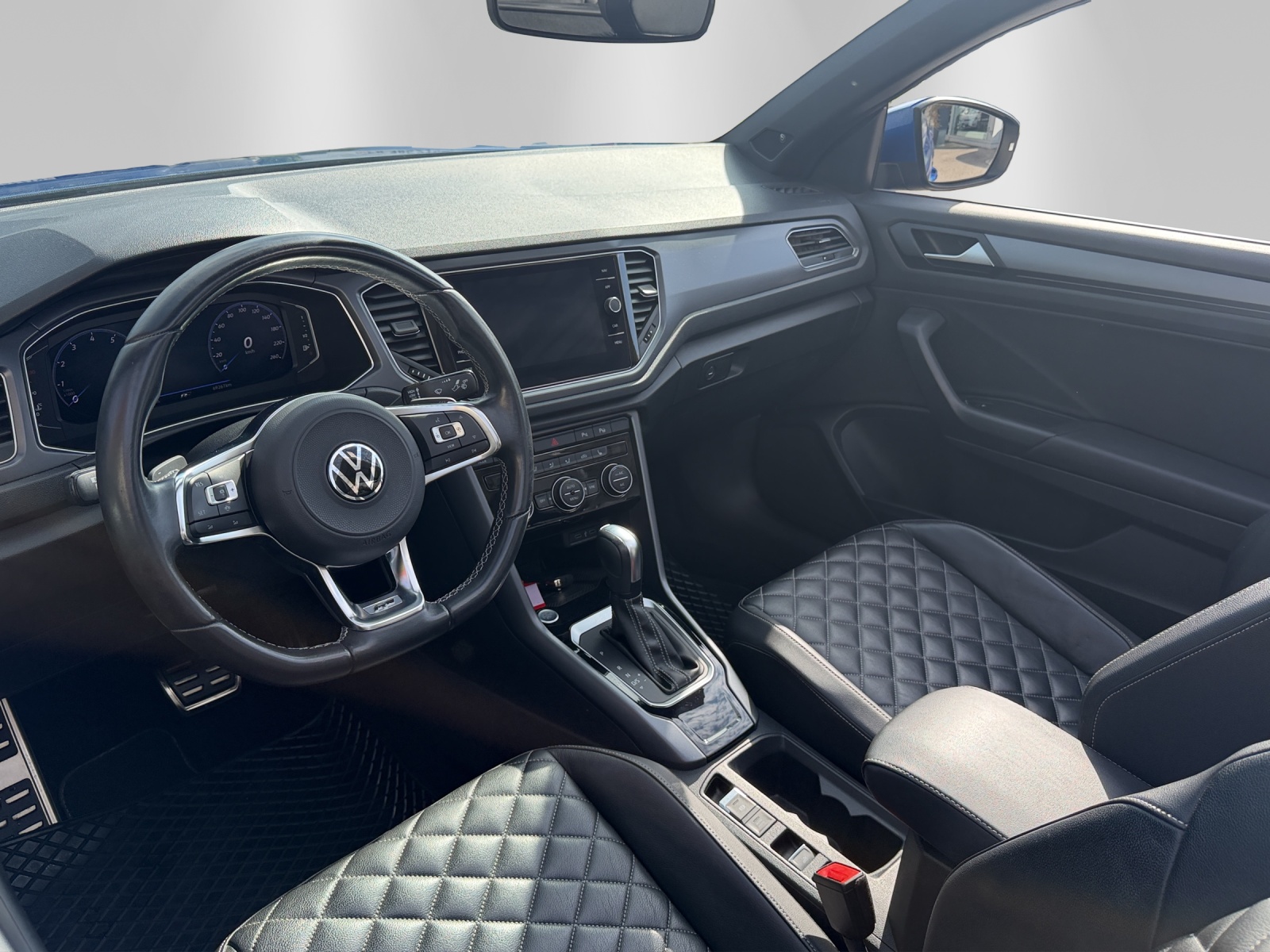 VW T-Roc Cabriolet 1.5 TSI EVO R-Line DSG-image-8