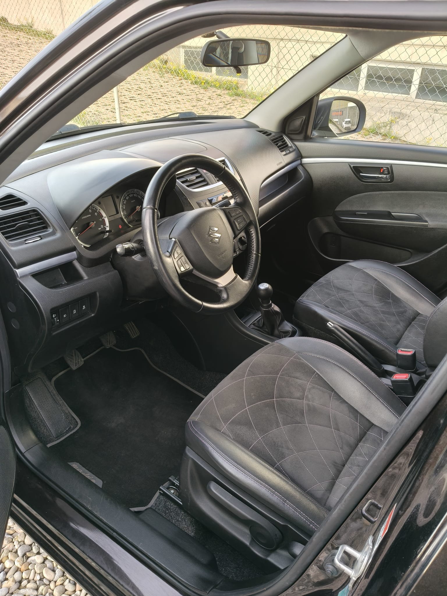 SUZUKI Swift 1.2i 16V PizSulai 4x4-image-7