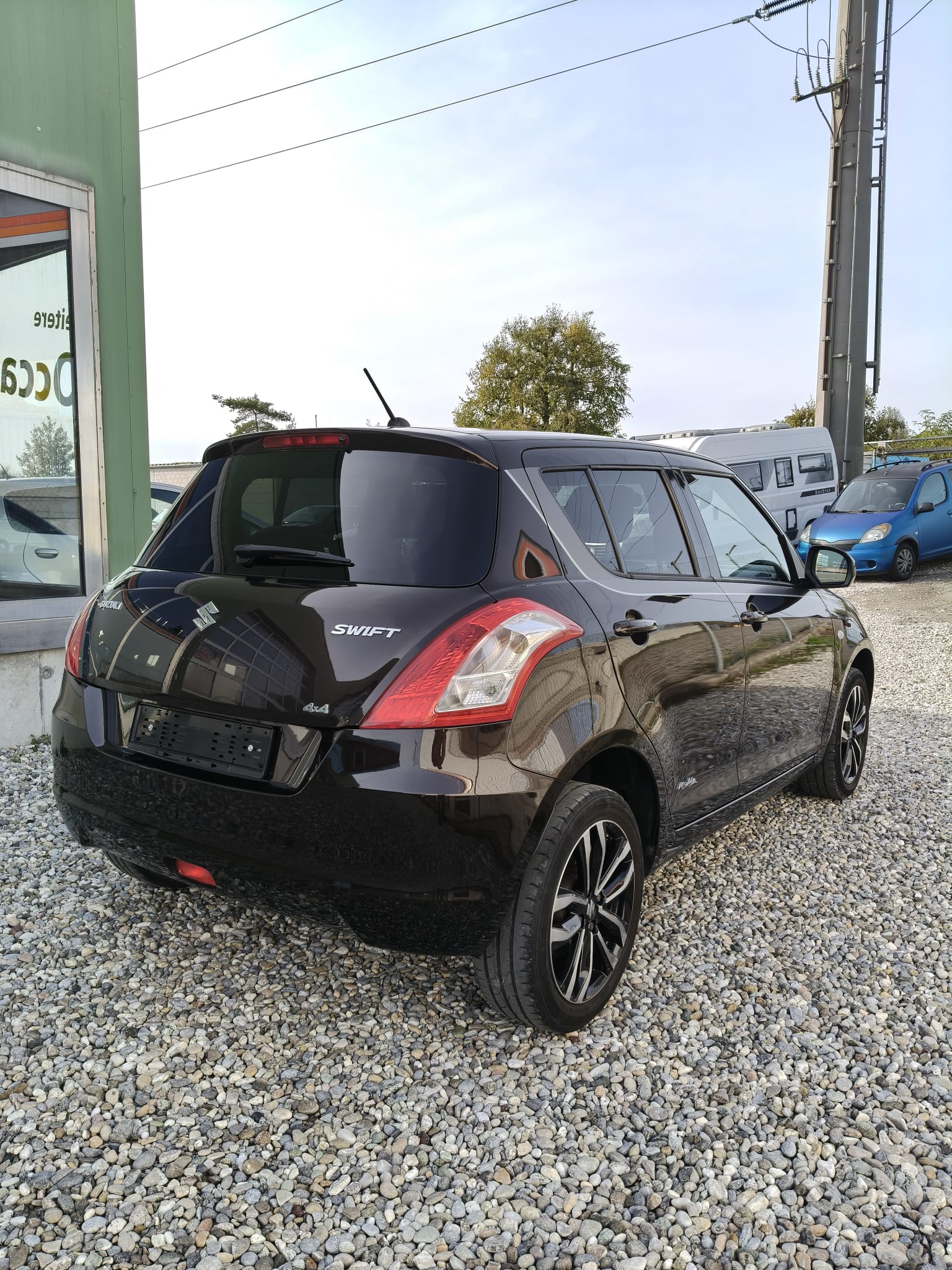 SUZUKI Swift 1.2i 16V PizSulai 4x4-image-3
