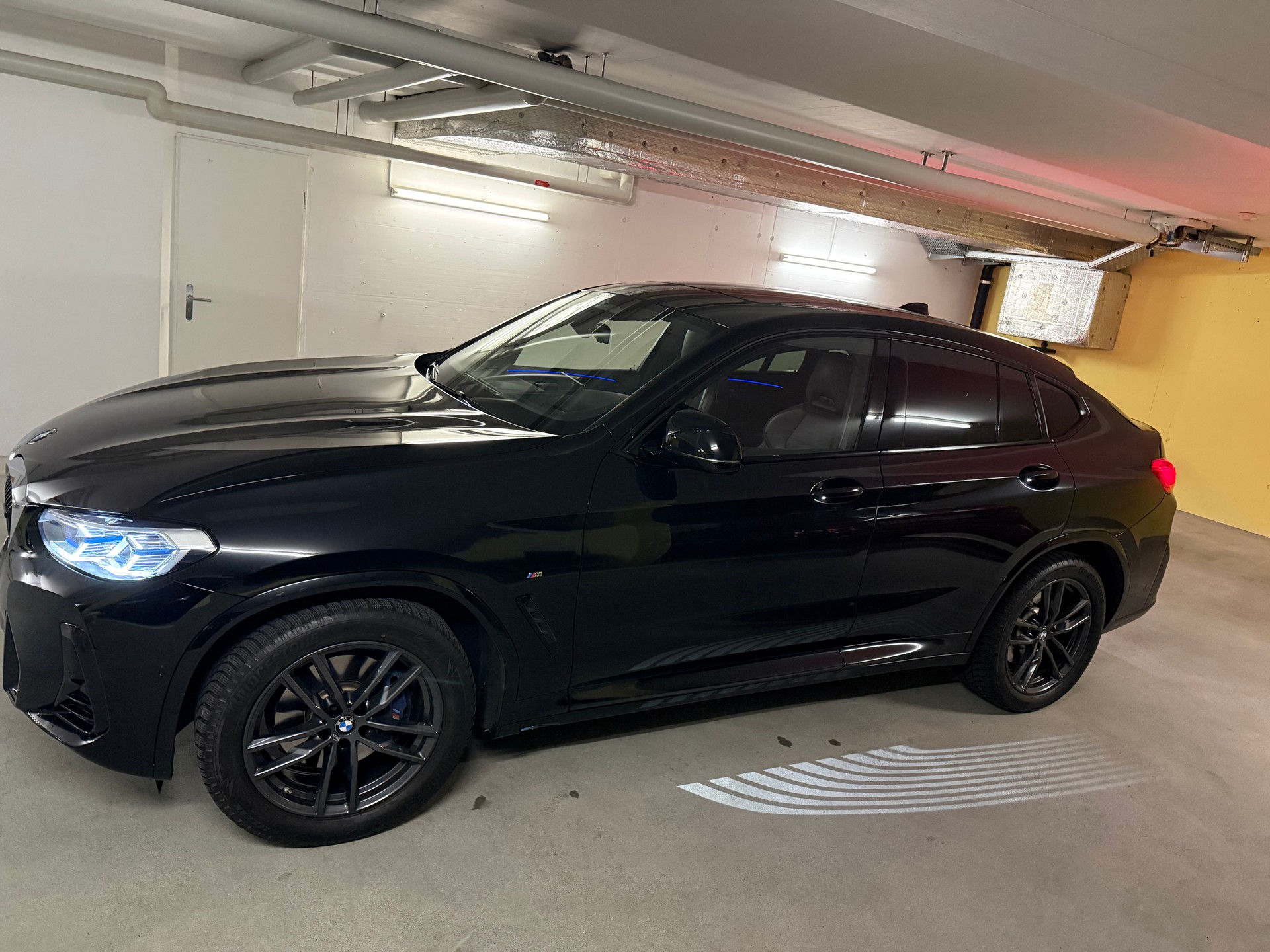 BMW X4 M40i Mild-Hybrid (Gratis Service bis 100.000km, BMW Garantie 4J/200k km CH-Fahrzeug, Leasing possible)-image-3