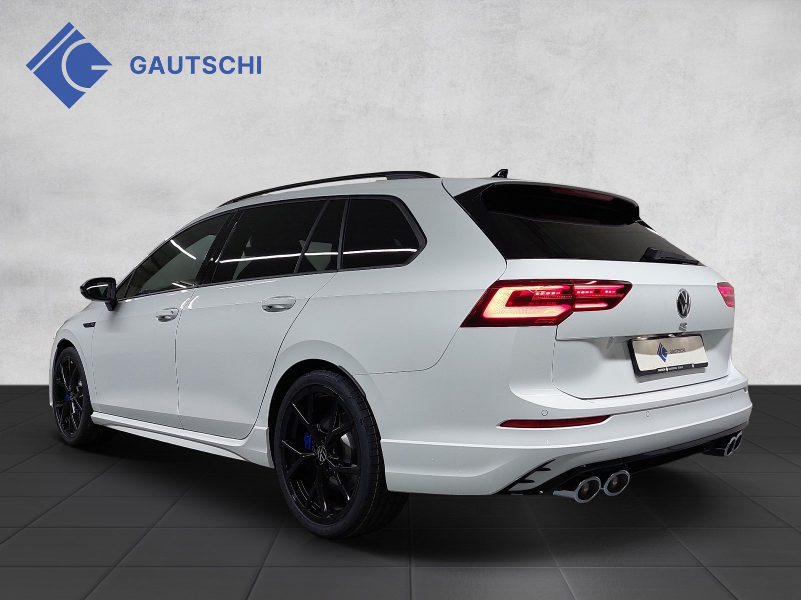 VW Golf Variant 2.0 TSI R DSG 4Motion-image-2