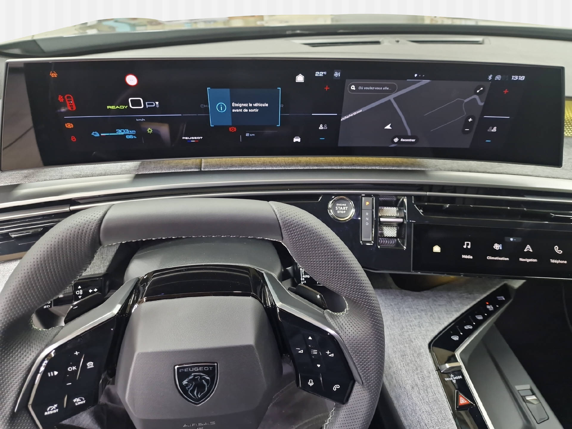 PEUGEOT E-3008 GT-image-7