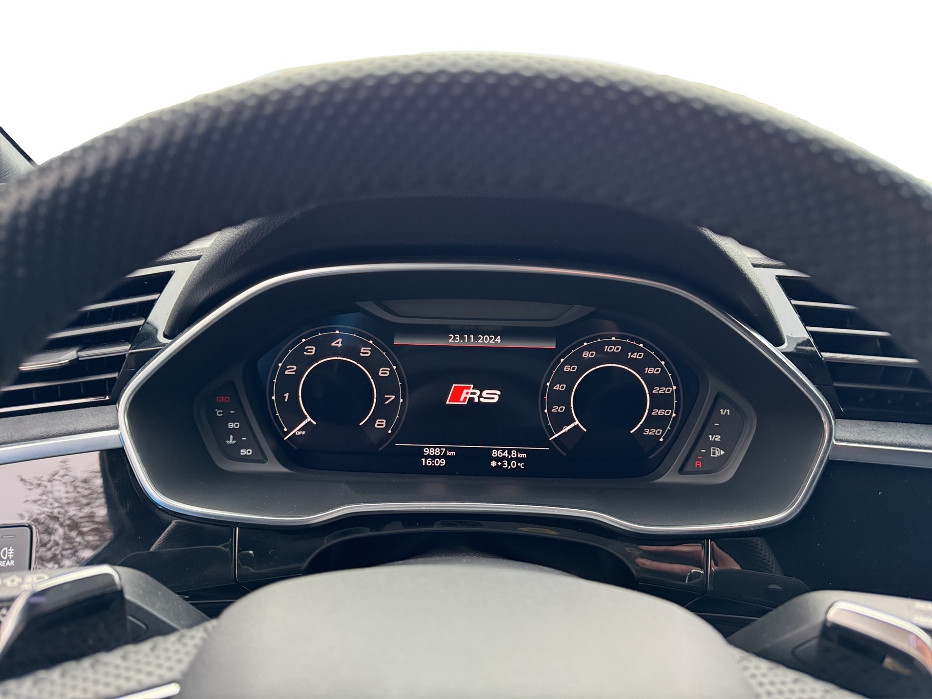 AUDI RS Q3 Sportback quattro S tronic-image-15
