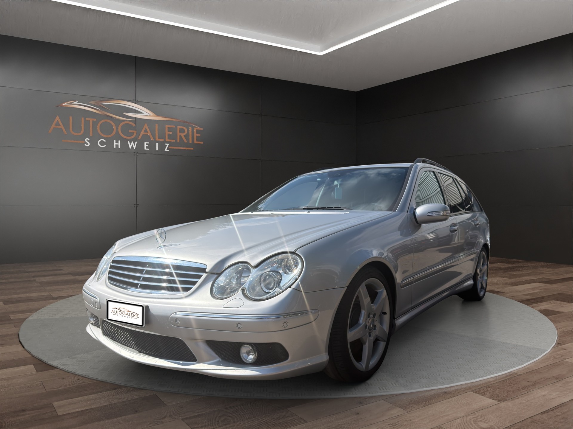 MERCEDES-BENZ C 55 AMG Automatic | CH | Nur 595 Stück gebaut | MFK 08/25 | CarPlay Alpine | Rück-Kamera | DashCam | ORIGINALZUSTAND |