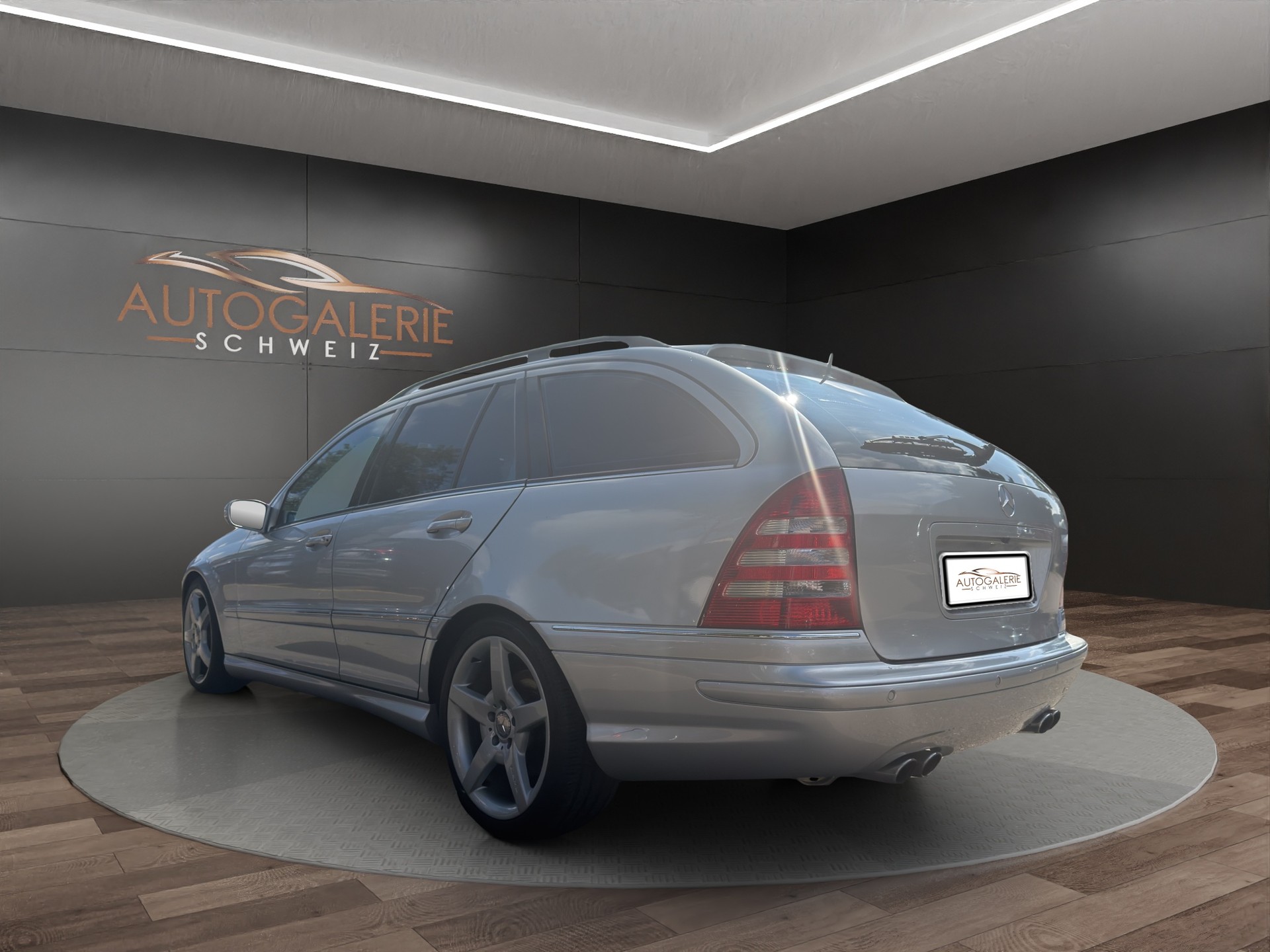MERCEDES-BENZ C 55 AMG Automatic | CH | Nur 595 Stück gebaut | MFK 08/25 | CarPlay Alpine | Rück-Kamera | DashCam | ORIGINALZUSTAND |-showroom-element-2