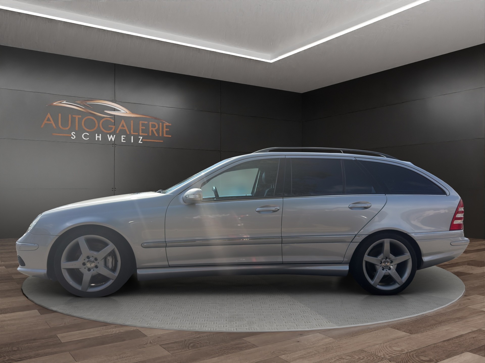 MERCEDES-BENZ C 55 AMG Automatic | CH | Nur 595 Stück gebaut | MFK 08/25 | CarPlay Alpine | Rück-Kamera | DashCam | ORIGINALZUSTAND |-showroom-element-1