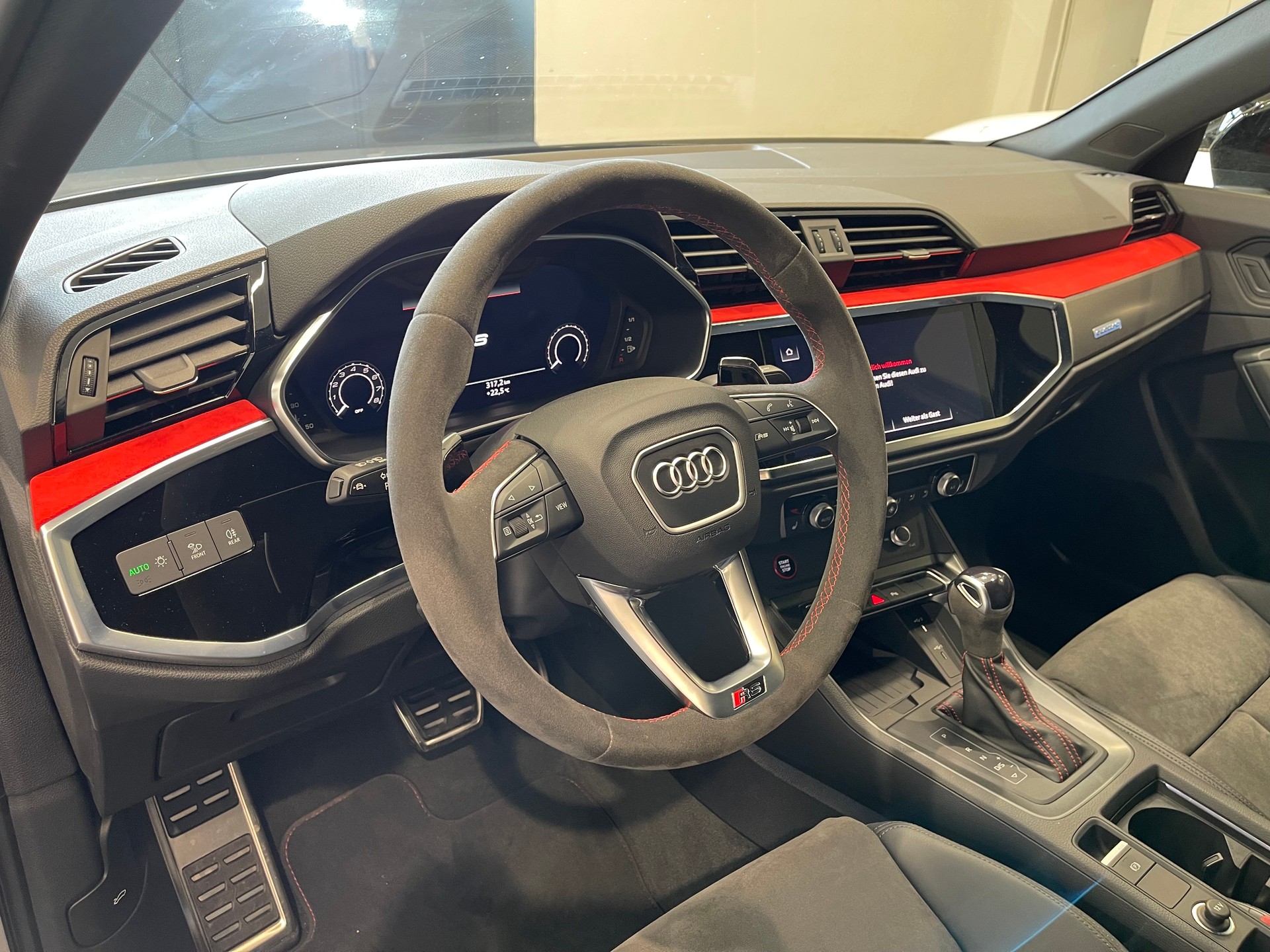 AUDI RS Q3 2.5 TFSI quattro S tronic *NARDO*-image-10