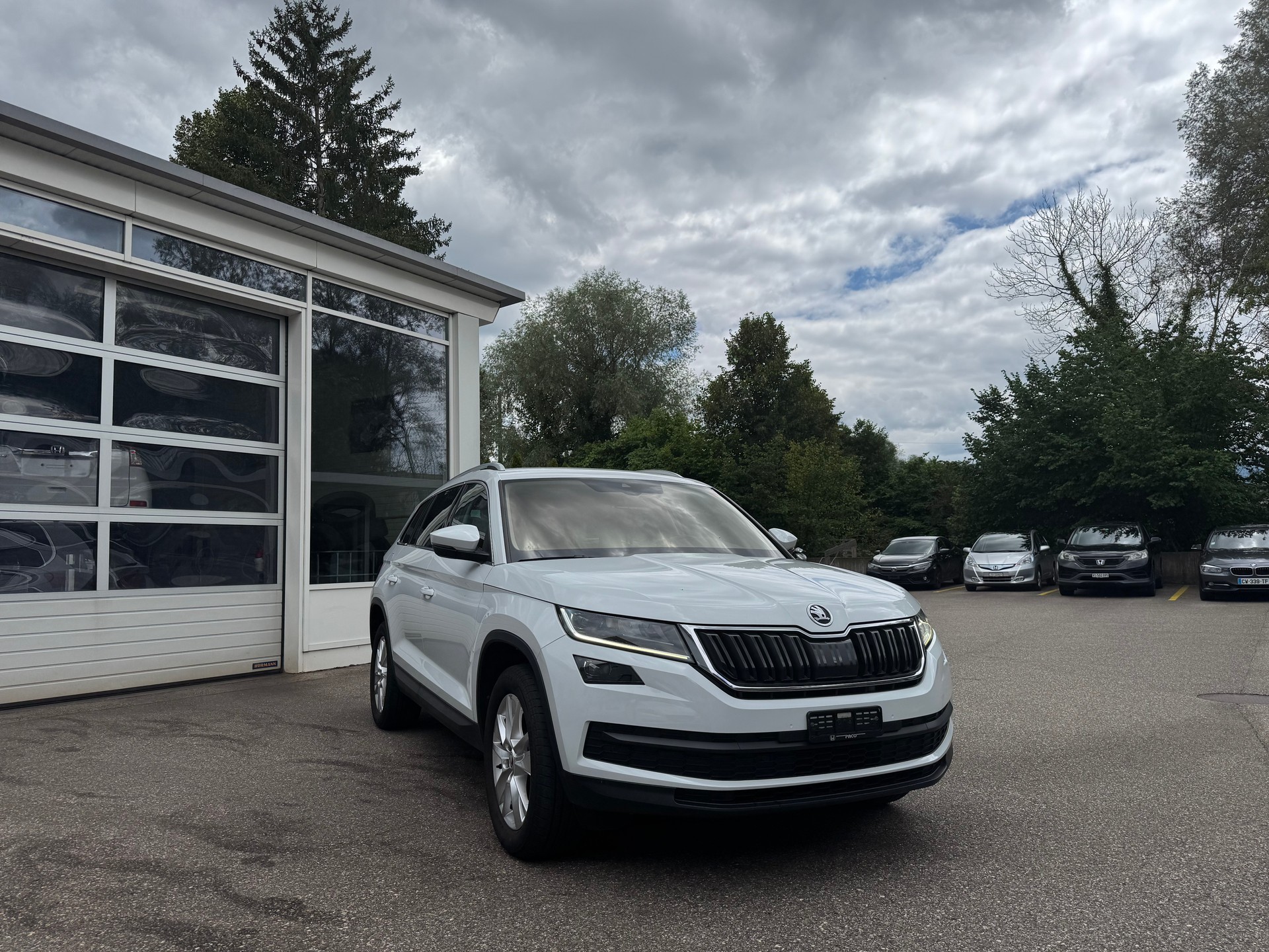 SKODA Kodiaq 2.0 TSI Ambition DSG 4x4-image-2