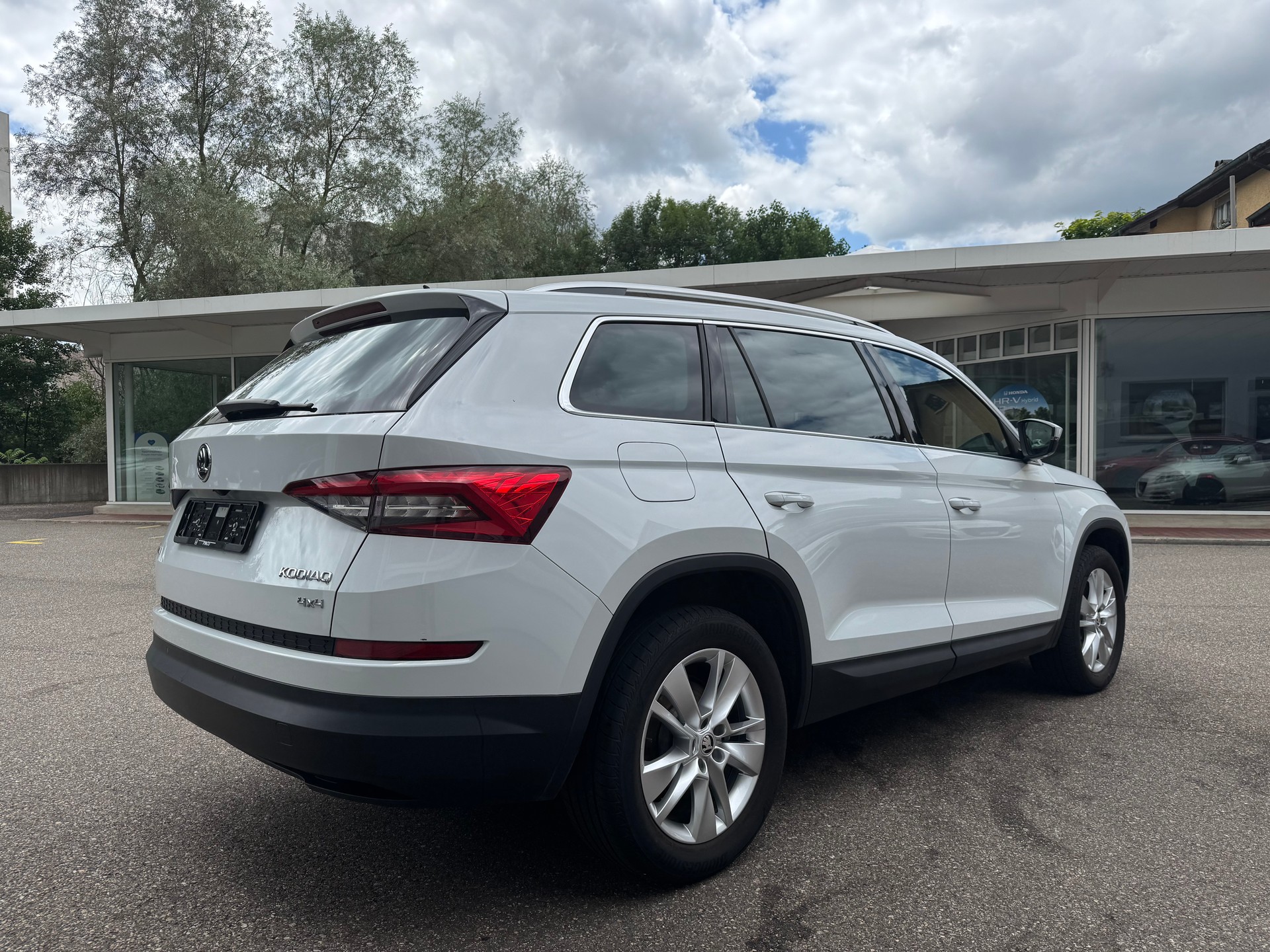 SKODA Kodiaq 2.0 TSI Ambition DSG 4x4-image-7