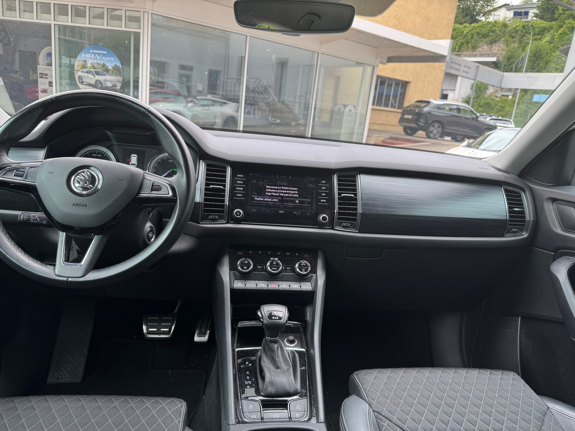 SKODA Kodiaq 2.0 TSI Ambition DSG 4x4-image-10