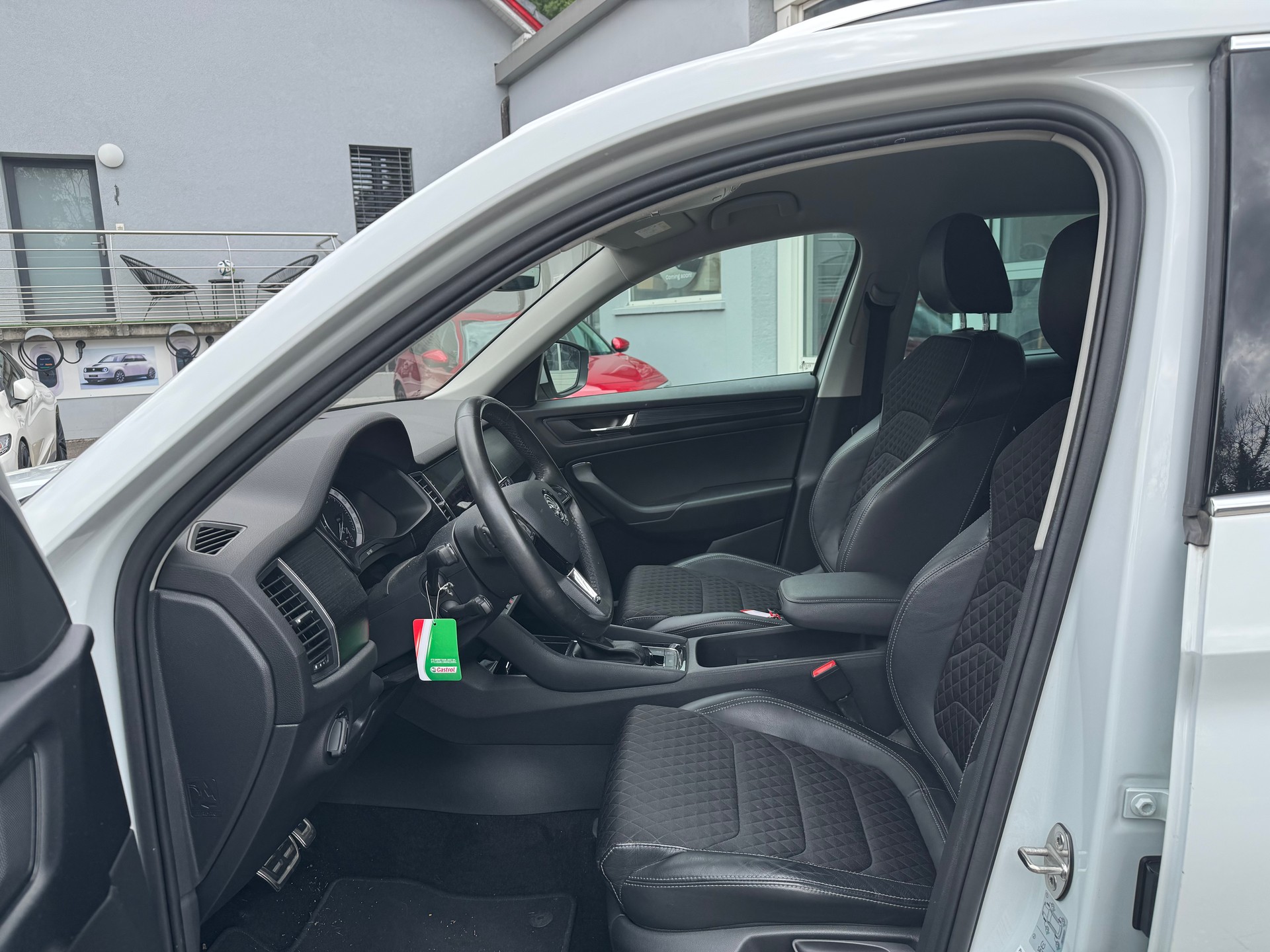 SKODA Kodiaq 2.0 TSI Ambition DSG 4x4-image-11