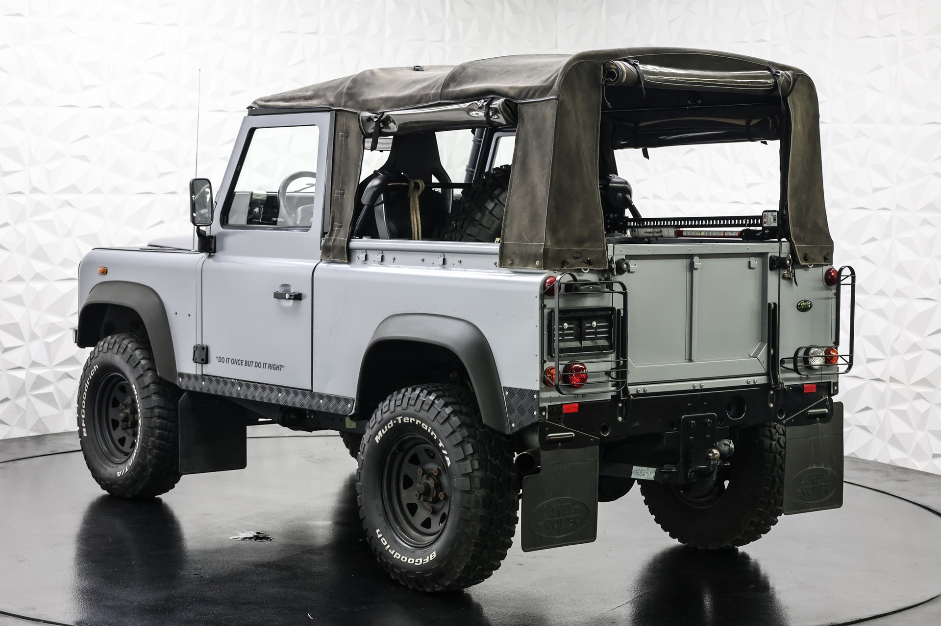 LAND ROVER Defender 90 TD5-image-3