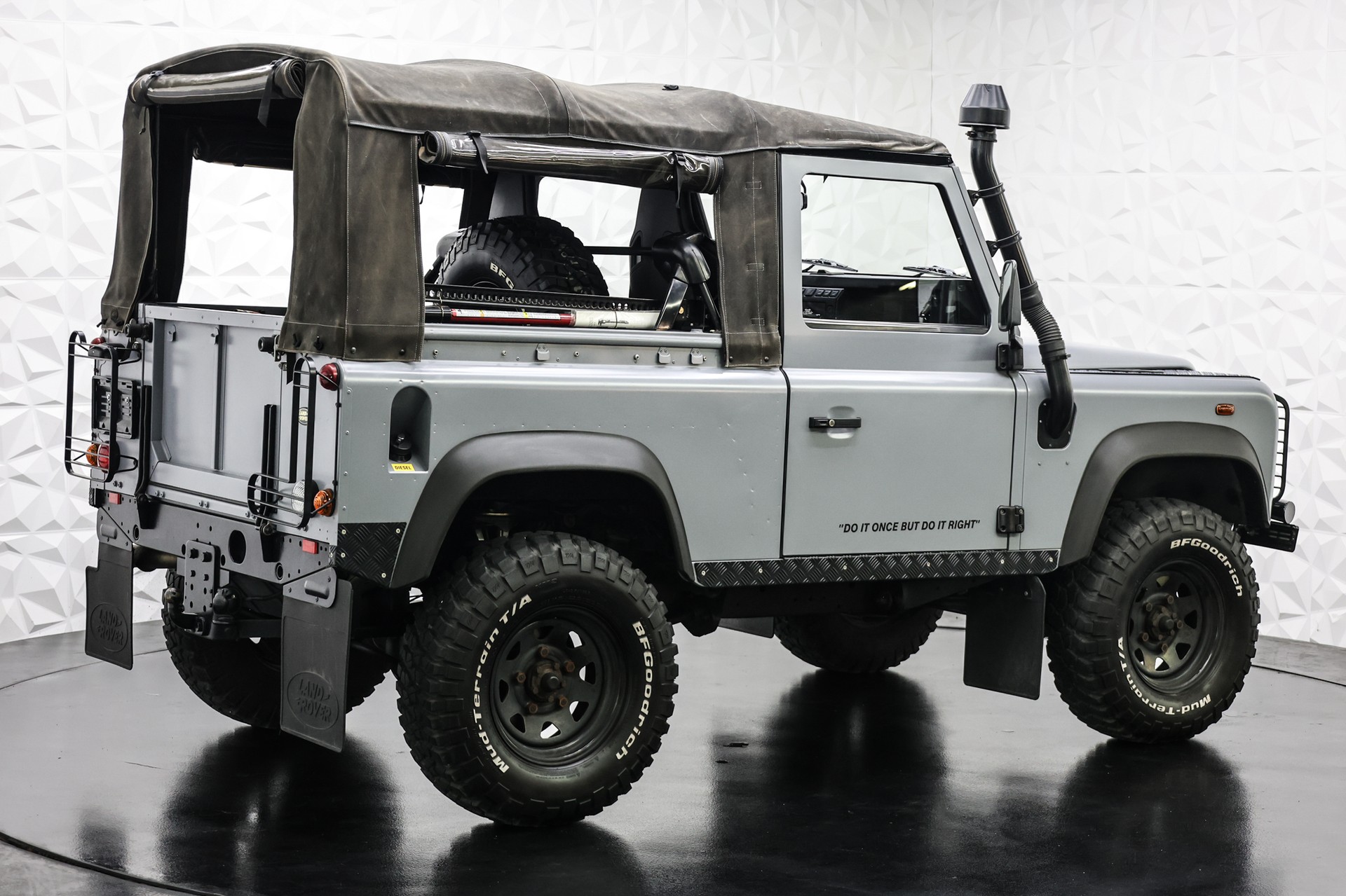 LAND ROVER Defender 90 TD5-image-9