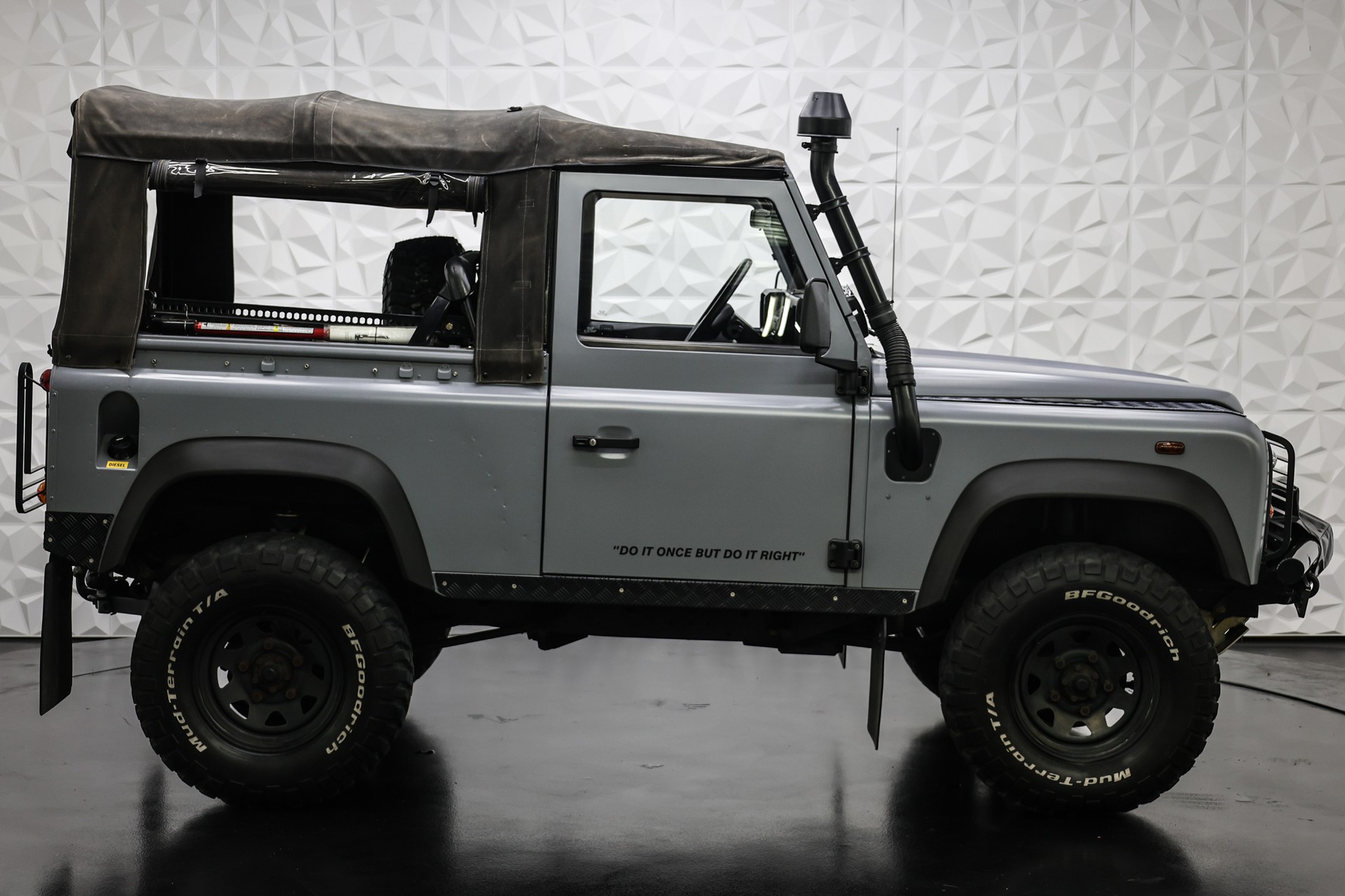 LAND ROVER Defender 90 TD5-image-10
