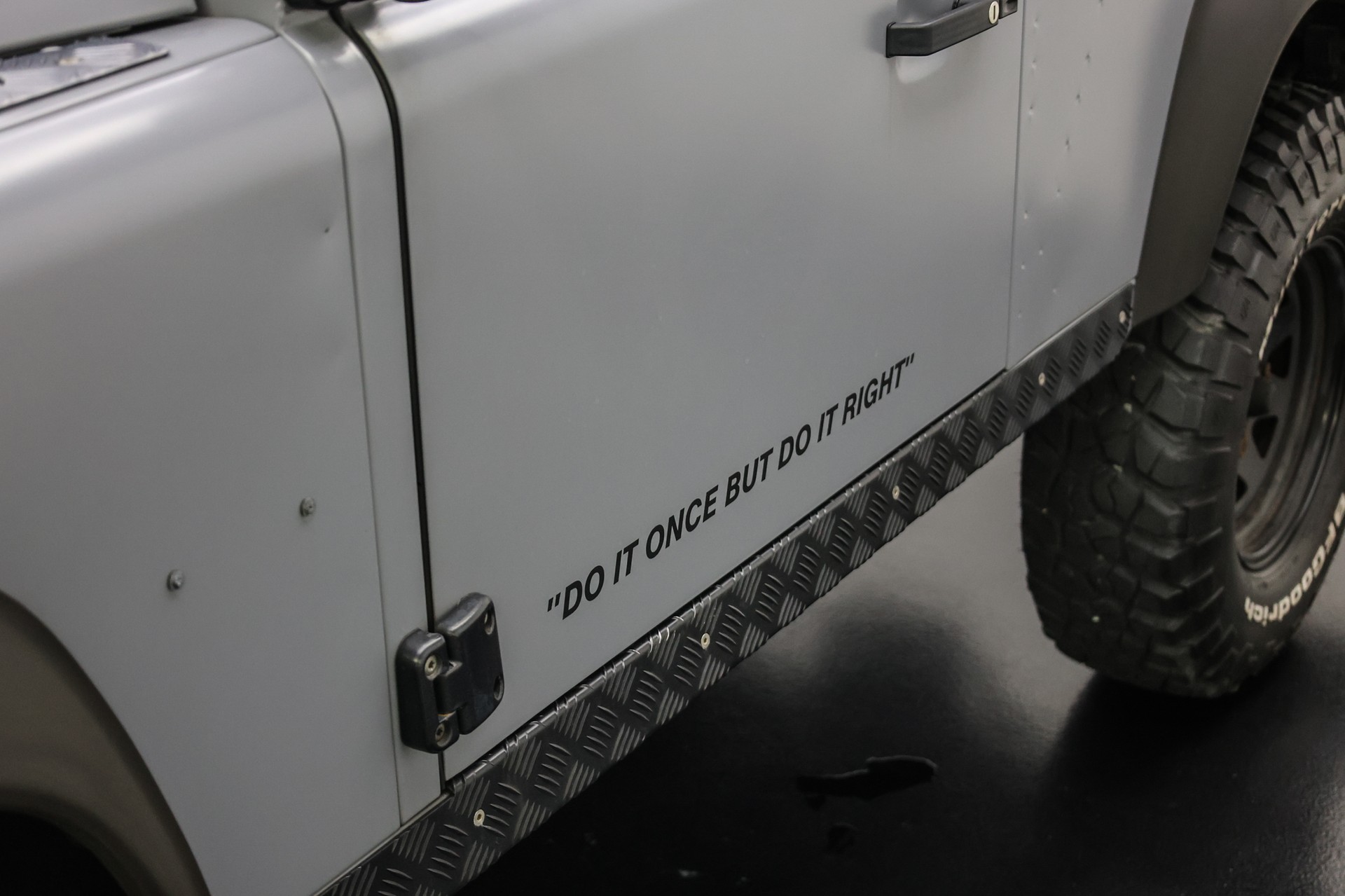 LAND ROVER Defender 90 TD5-image-18