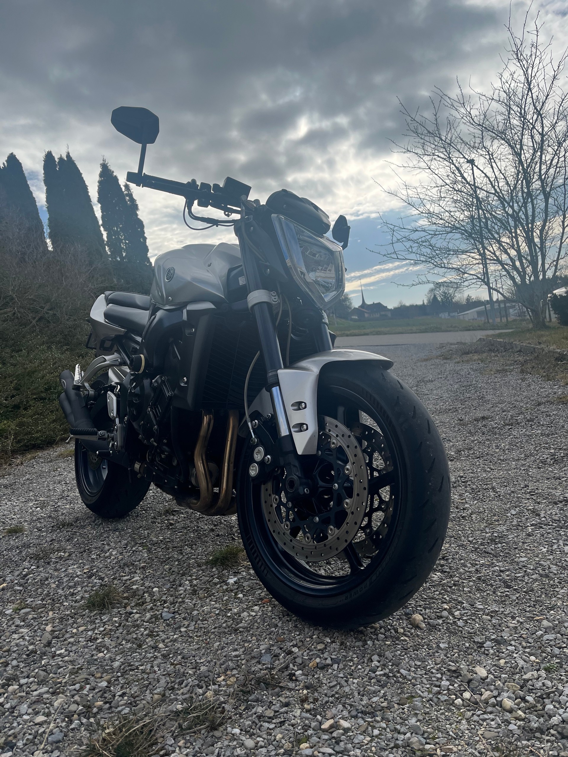 YAMAHA FZ1-image-4