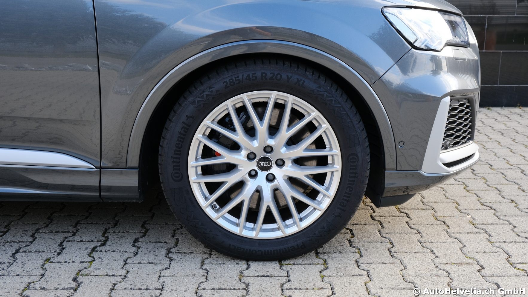 AUDI SQ7 TFSI quattro tiptronic-image-21
