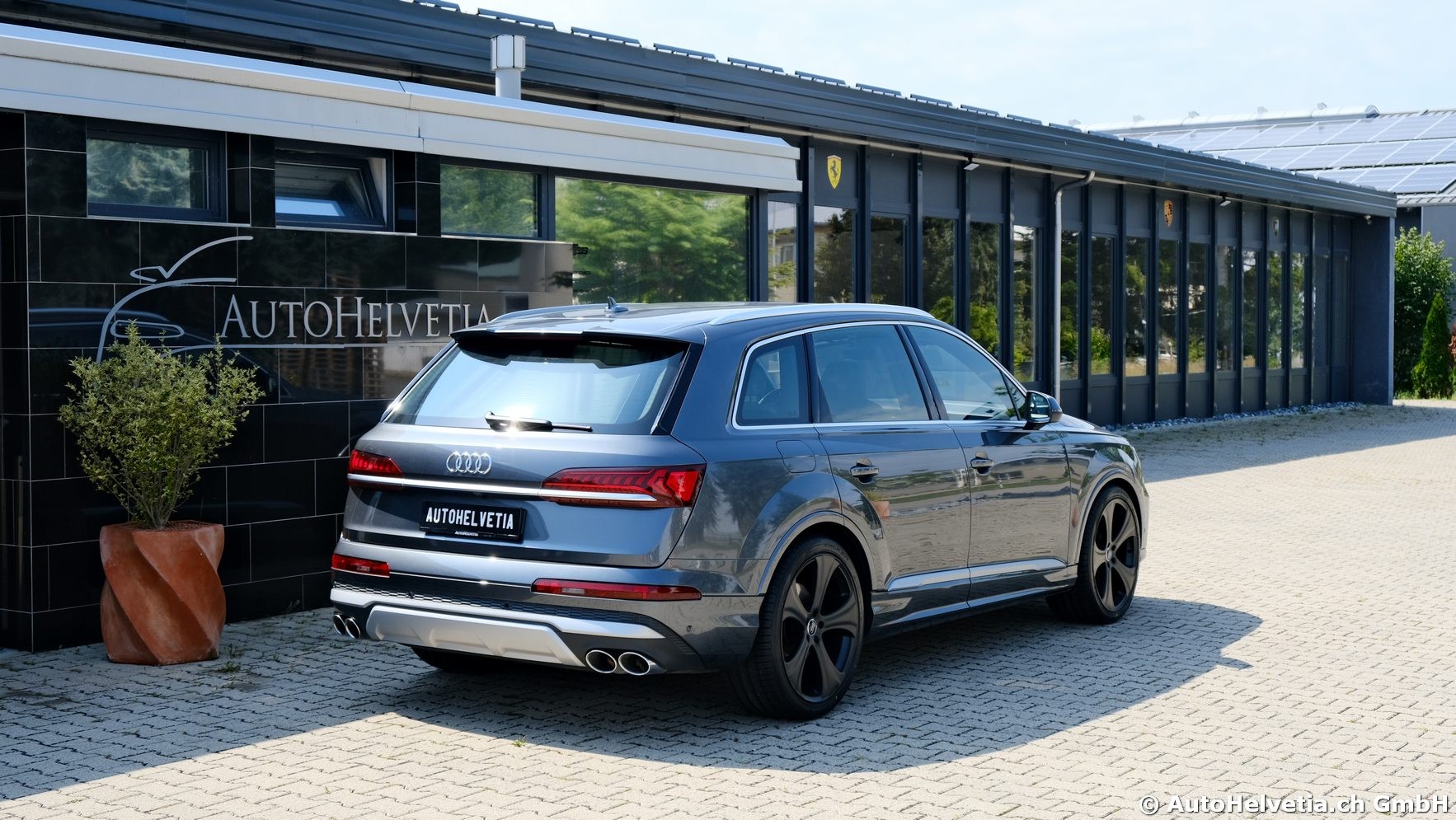 AUDI SQ7 TFSI quattro tiptronic-image-17