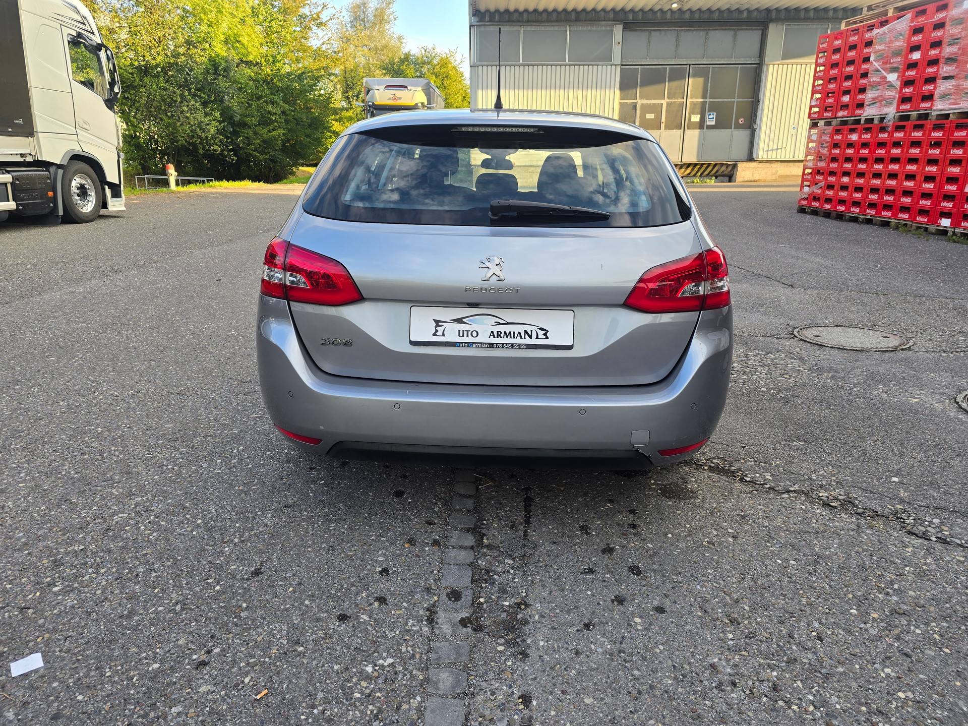 PEUGEOT 308 SW 1.5 BlueHDI Allure-image-3