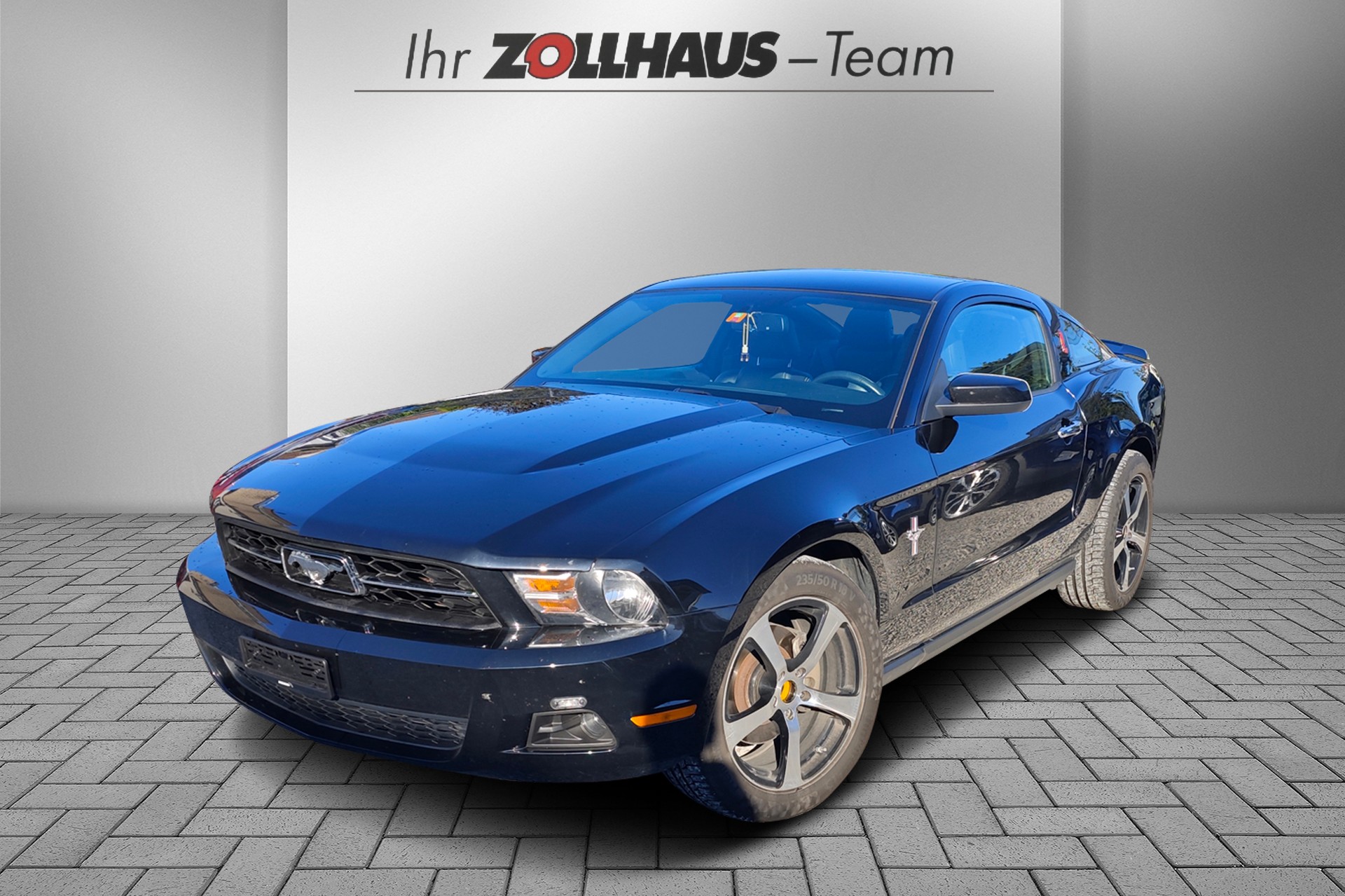 FORD MUSTANG-image-0