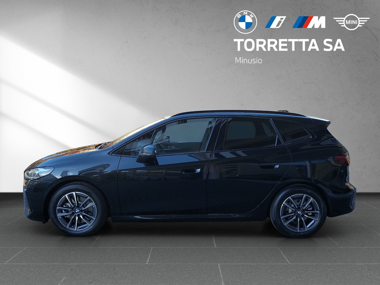 BMW 223i Active Tourer xDrive M Sport DKG-image-1