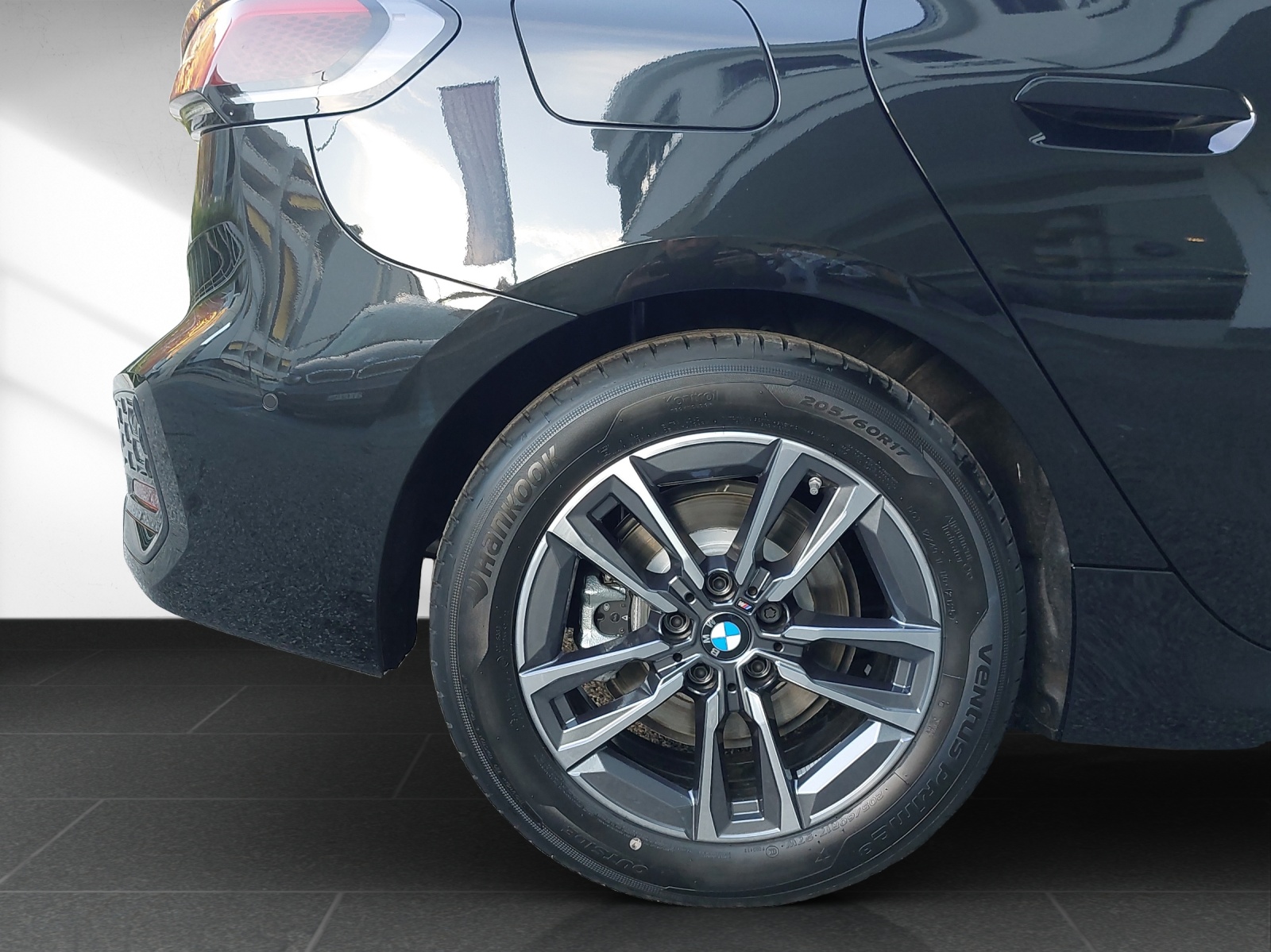 BMW 223i Active Tourer xDrive M Sport DKG-image-10