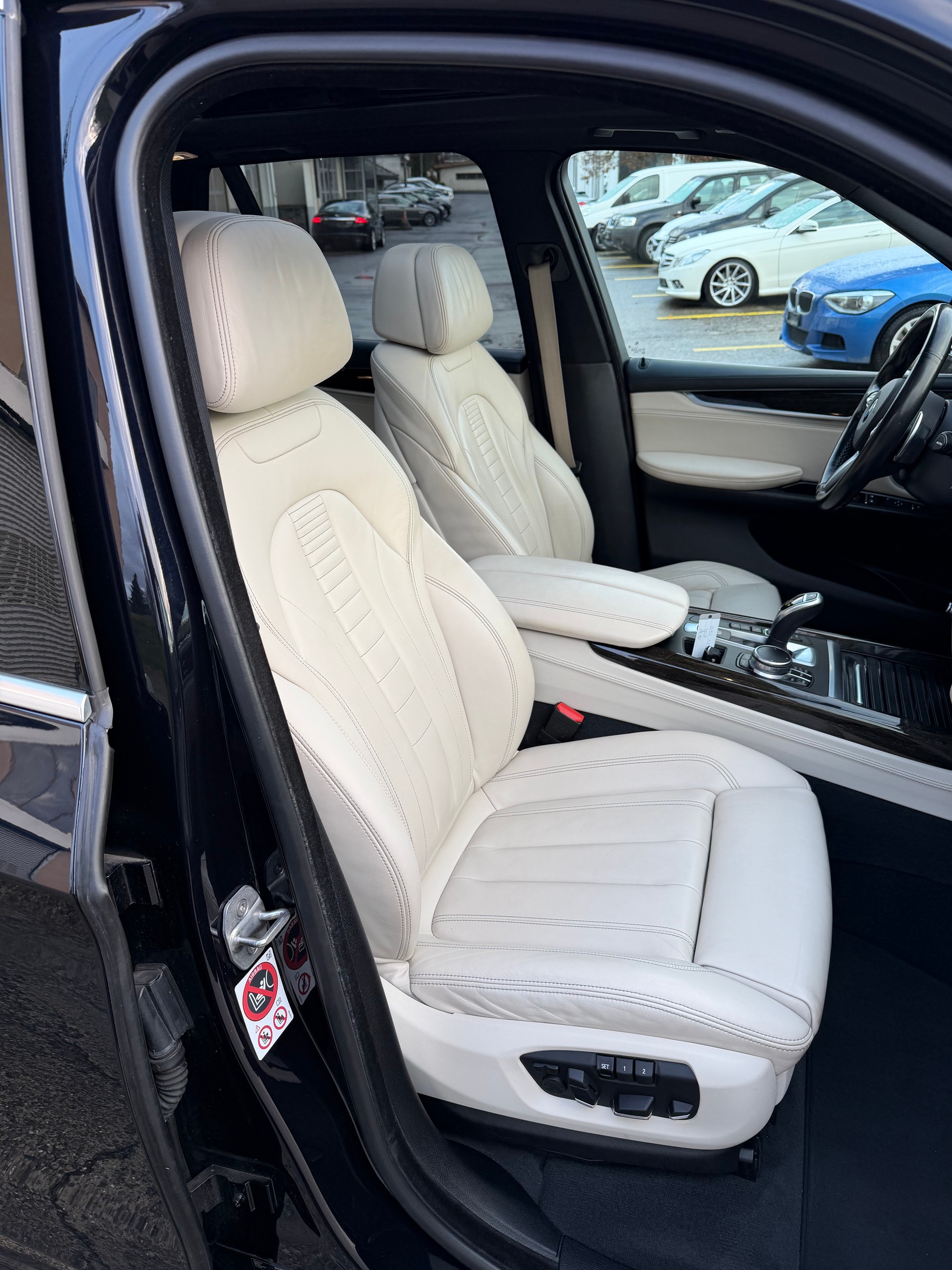 BMW X5 xDrive 40d Steptronic-image-17