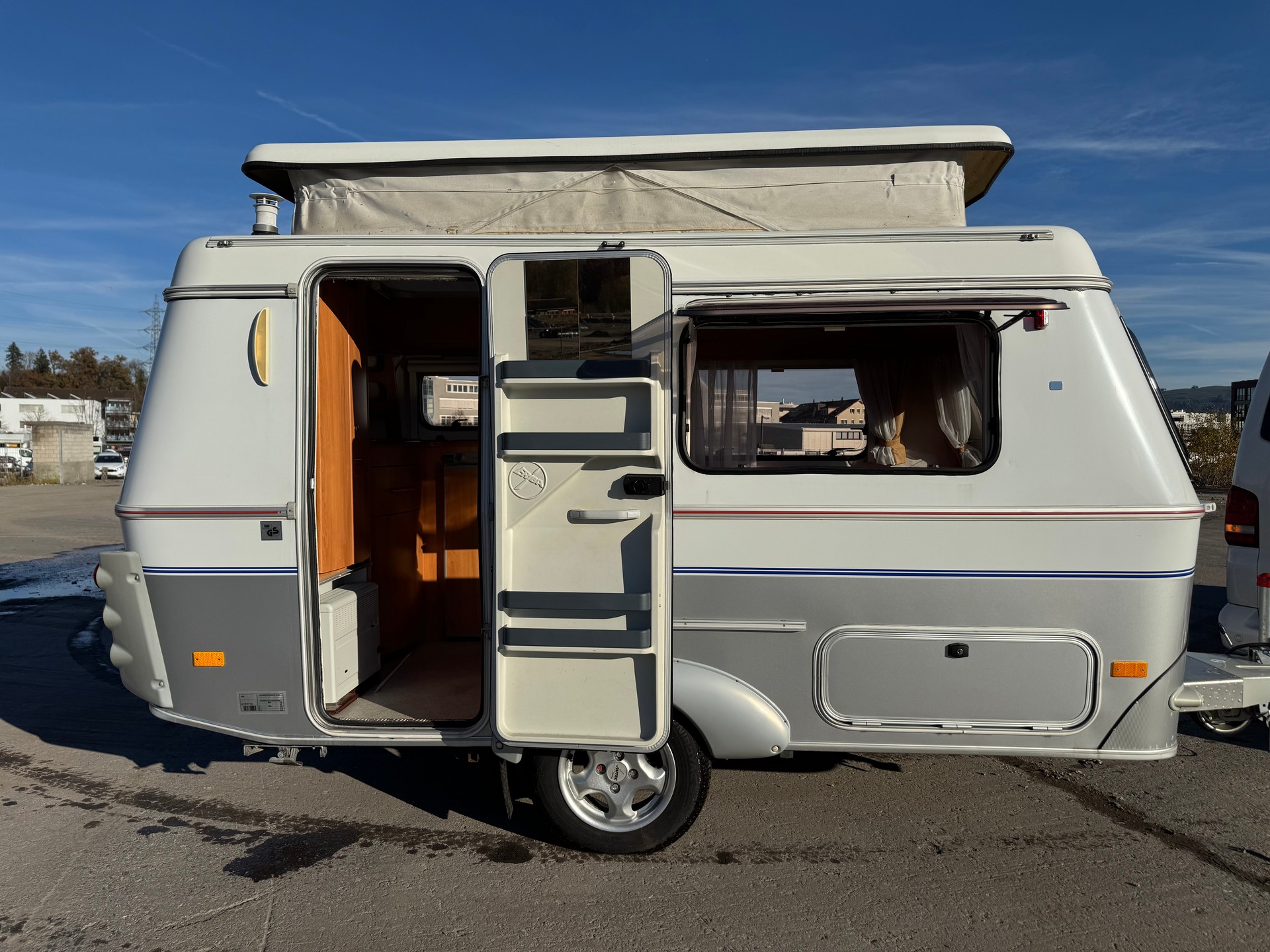 ERIBA Puck 230 GT - Top - Leergewicht, 650 KG total 850 KG-image-1