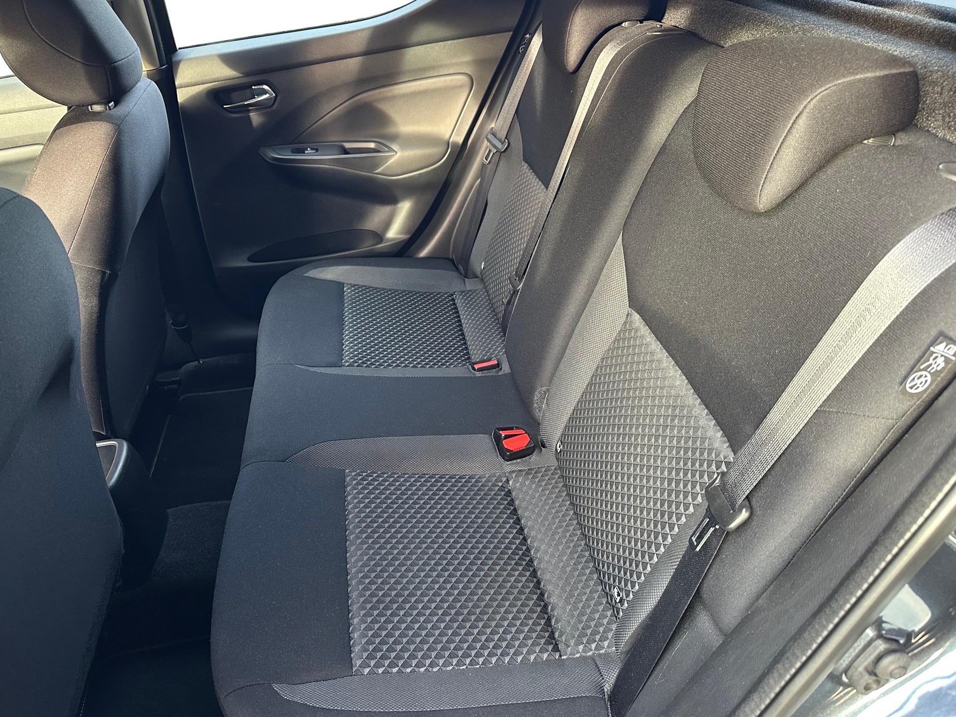 NISSAN Micra IG-T acenta-image-10